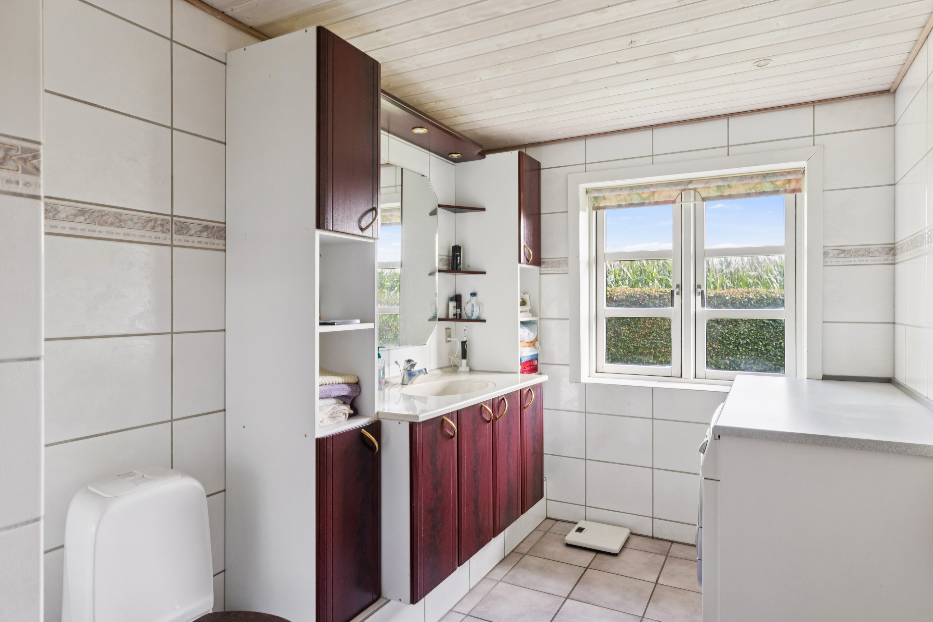 Fremhævet badeværelse billede i fuldskærmstilstand. Billede af Koldingvej 95, Kalvslund, 6760 Ribe