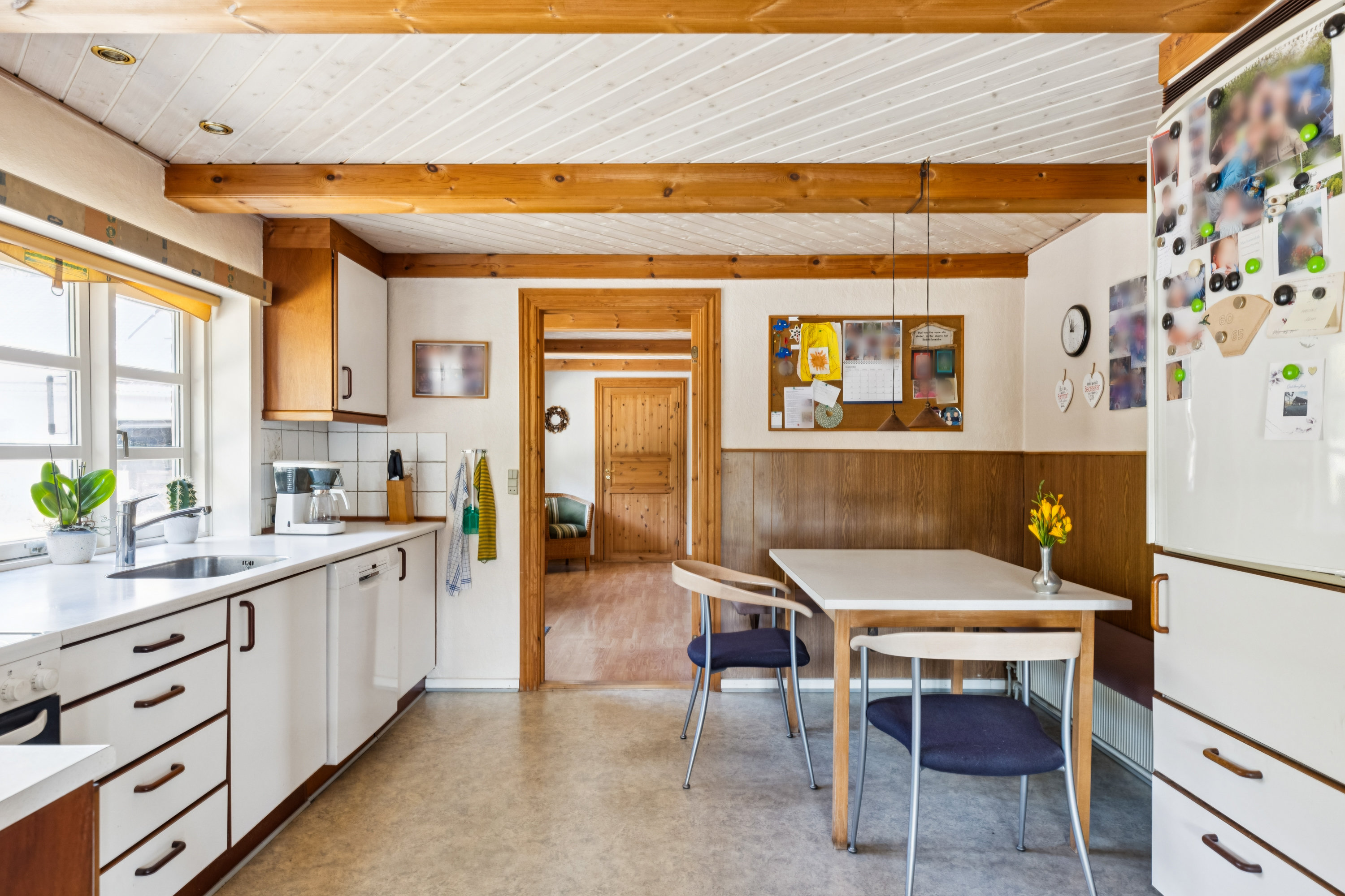 Fremhævet køkken billede i fuldskærmstilstand. Billede af Koldingvej 95, Kalvslund, 6760 Ribe