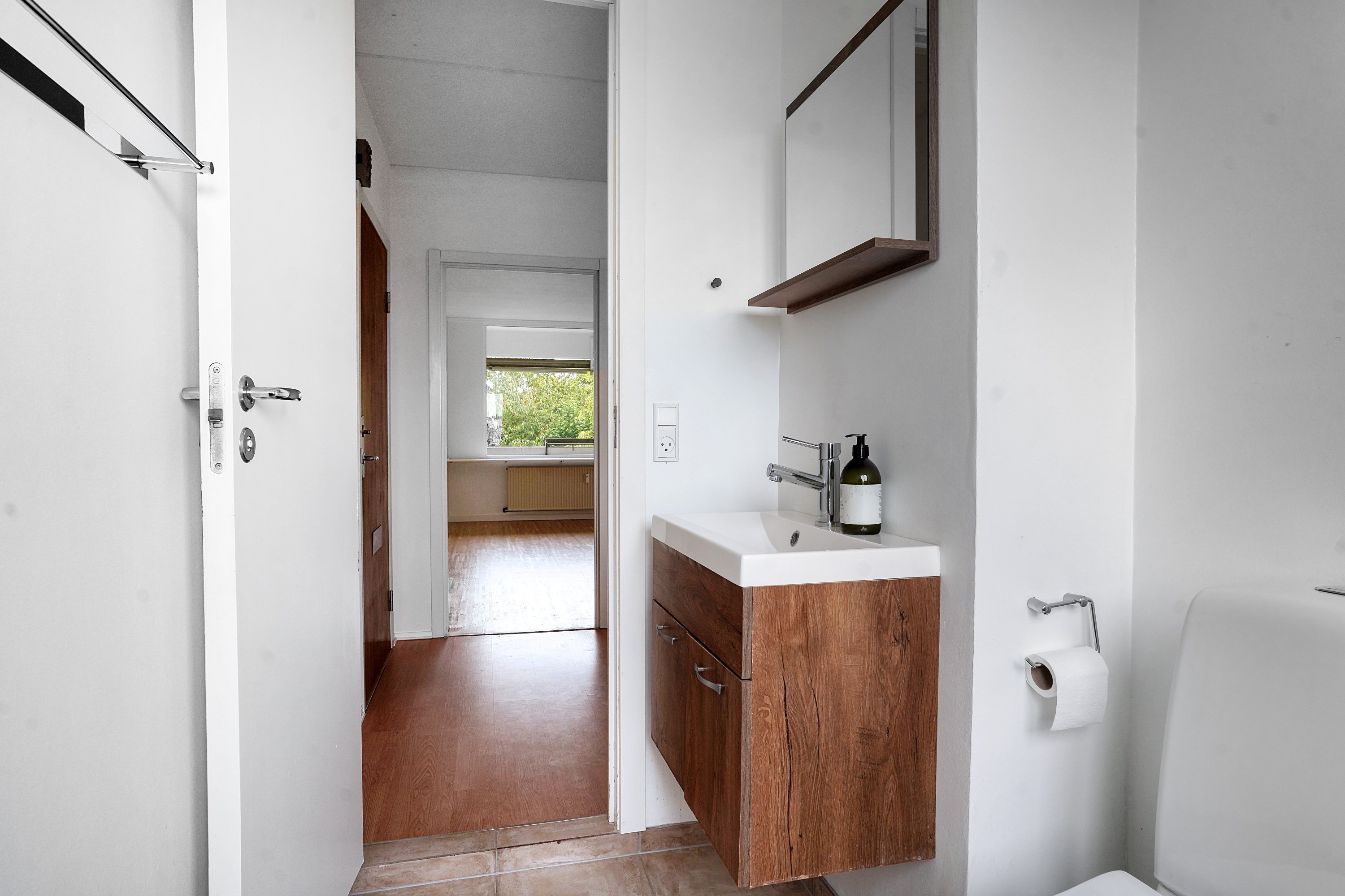 Fremhævet entré billede i fuldskærmstilstand. Billede af Teglgårdsvej 605, 3. tv., 3050 Humlebæk