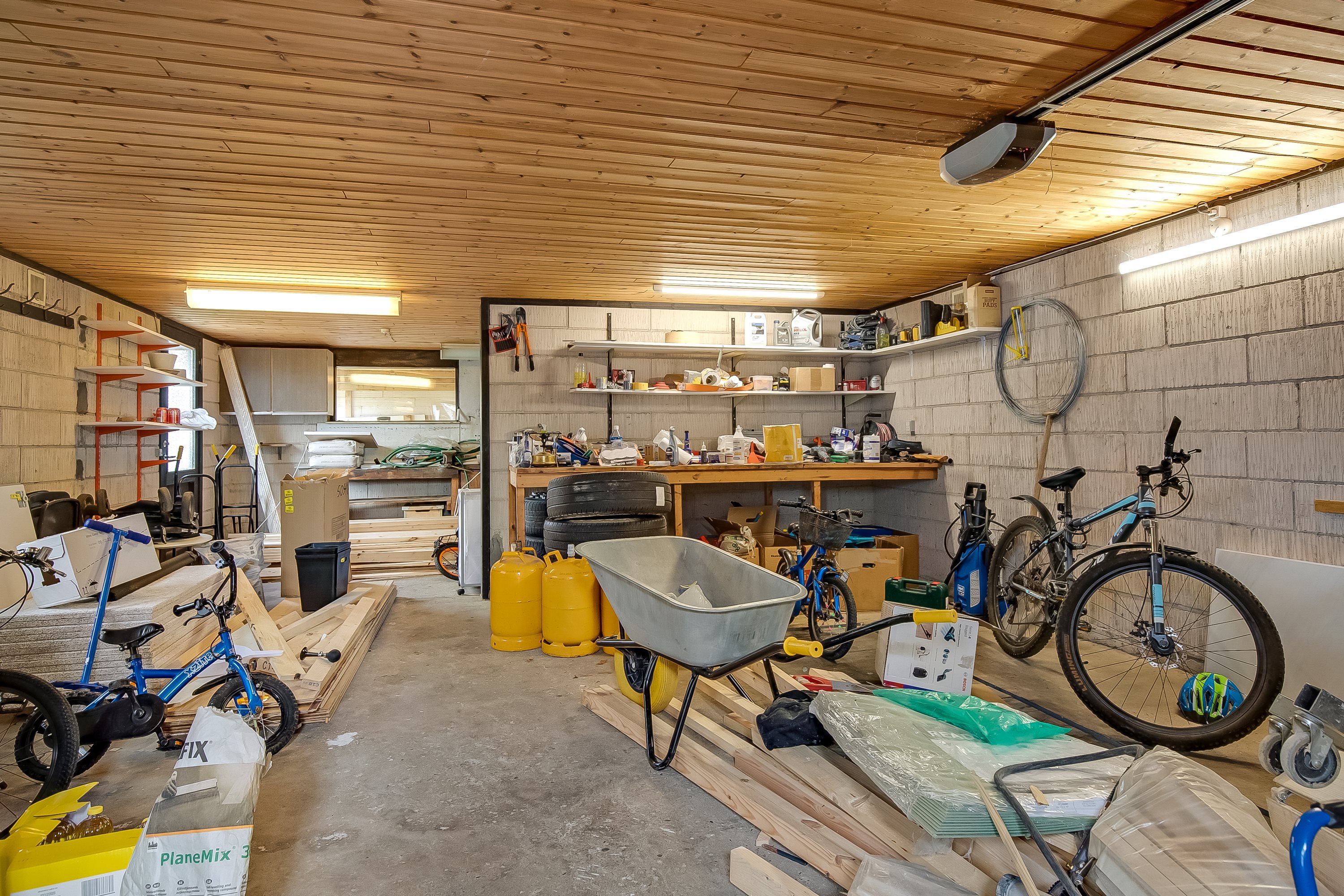 Fremhævet garage billede i fuldskærmstilstand. Billede af Toftbovej 1, Jerlev, 7100 Vejle