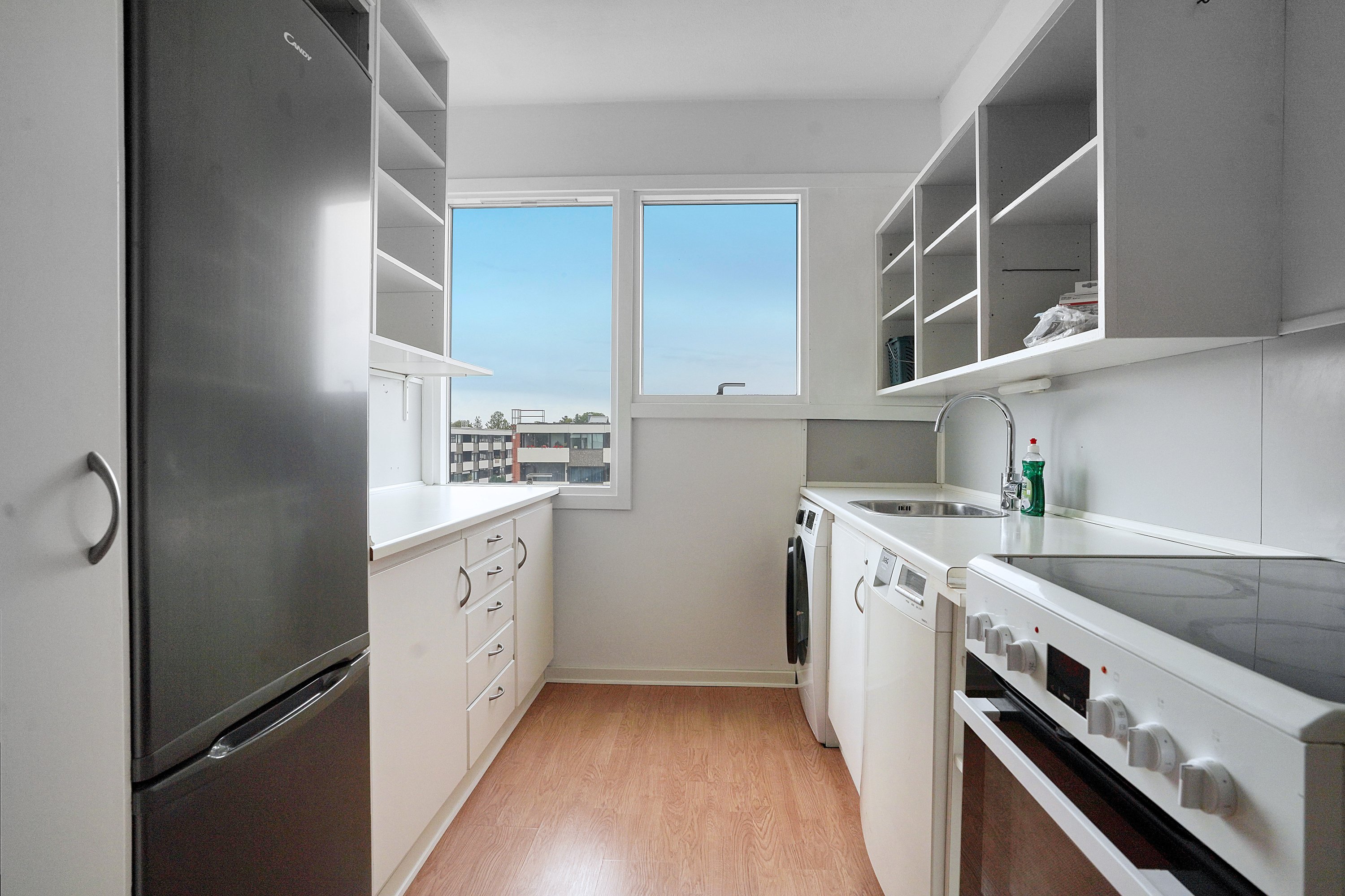 Fremhævet køkken billede i fuldskærmstilstand. Billede af Teglgårdsvej 605, 3. tv., 3050 Humlebæk