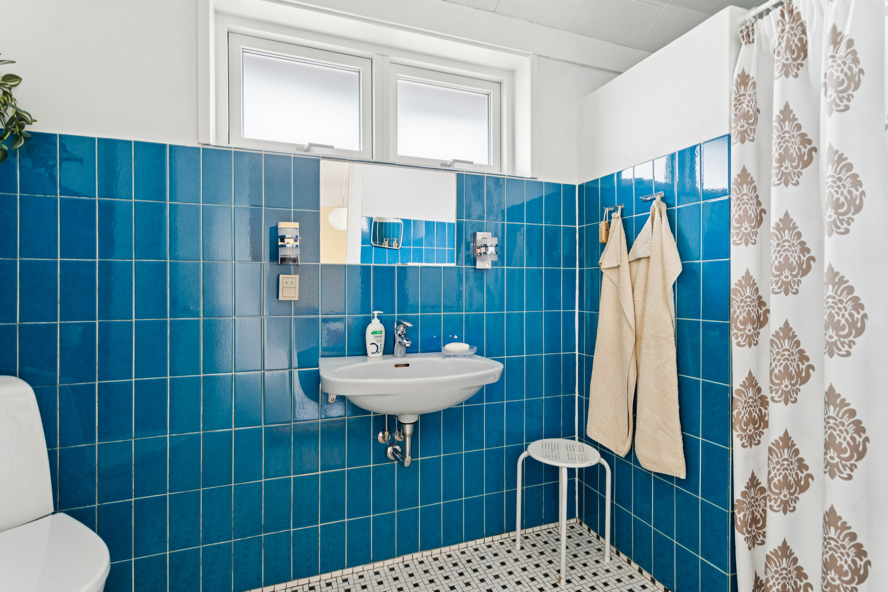 Fremhævet badeværelse billede i fuldskærmstilstand. Billede af Stuhrsvej 18, 9990 Skagen