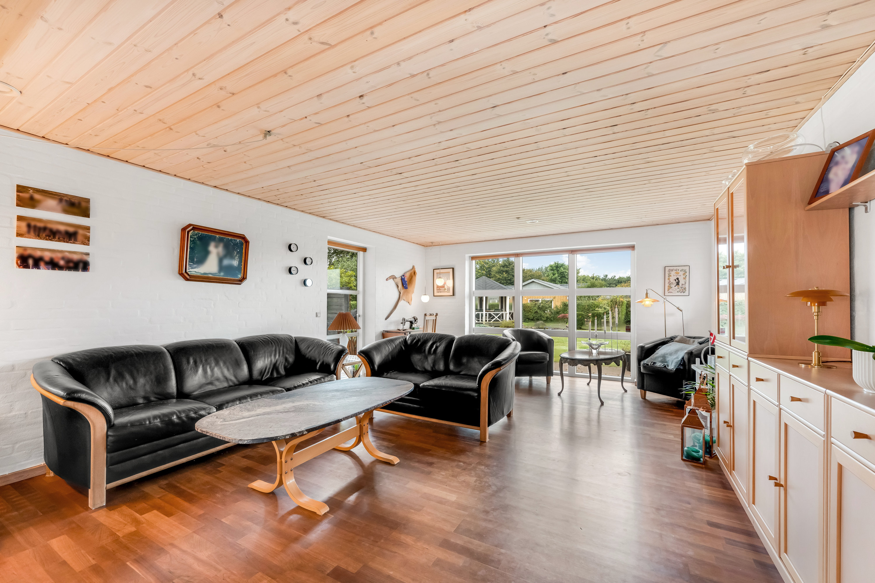 Fremhævet stue billede i fuldskærmstilstand. Billede af Fabriksvej 10, 6980 Tim