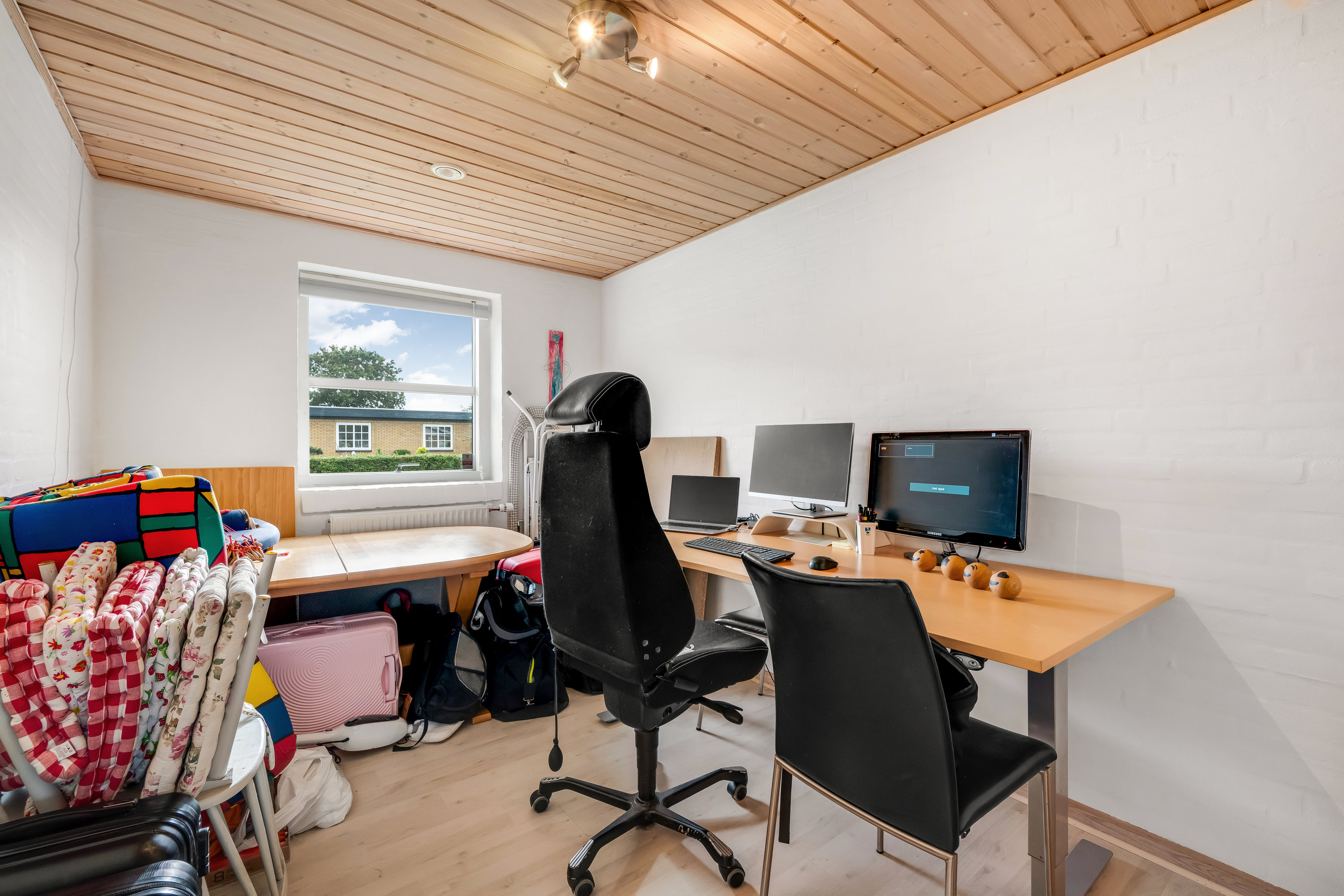 Fremhævet værelse billede i fuldskærmstilstand. Billede af Fabriksvej 10, 6980 Tim