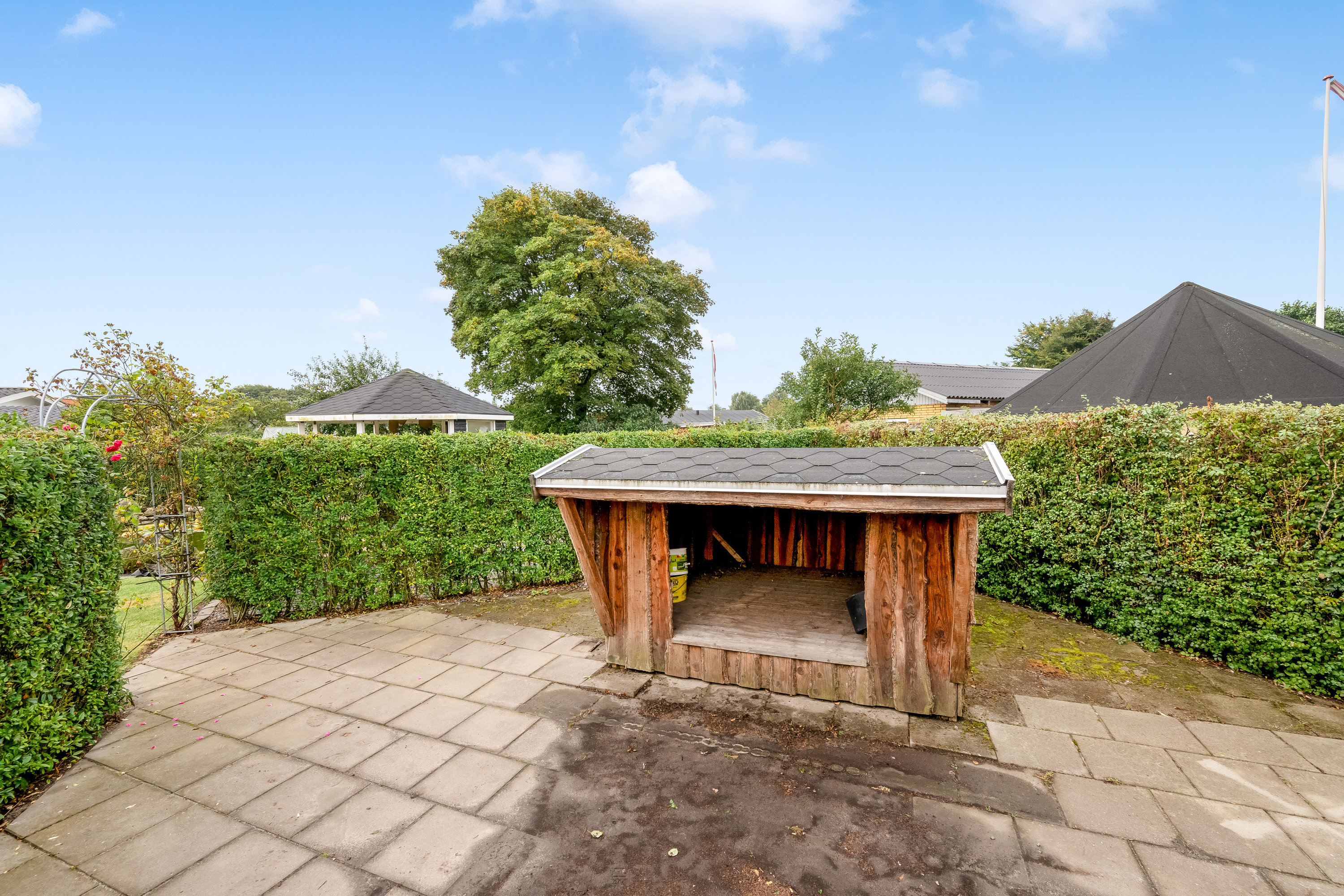 Fremhævet facade billede i fuldskærmstilstand. Billede af Fabriksvej 10, 6980 Tim