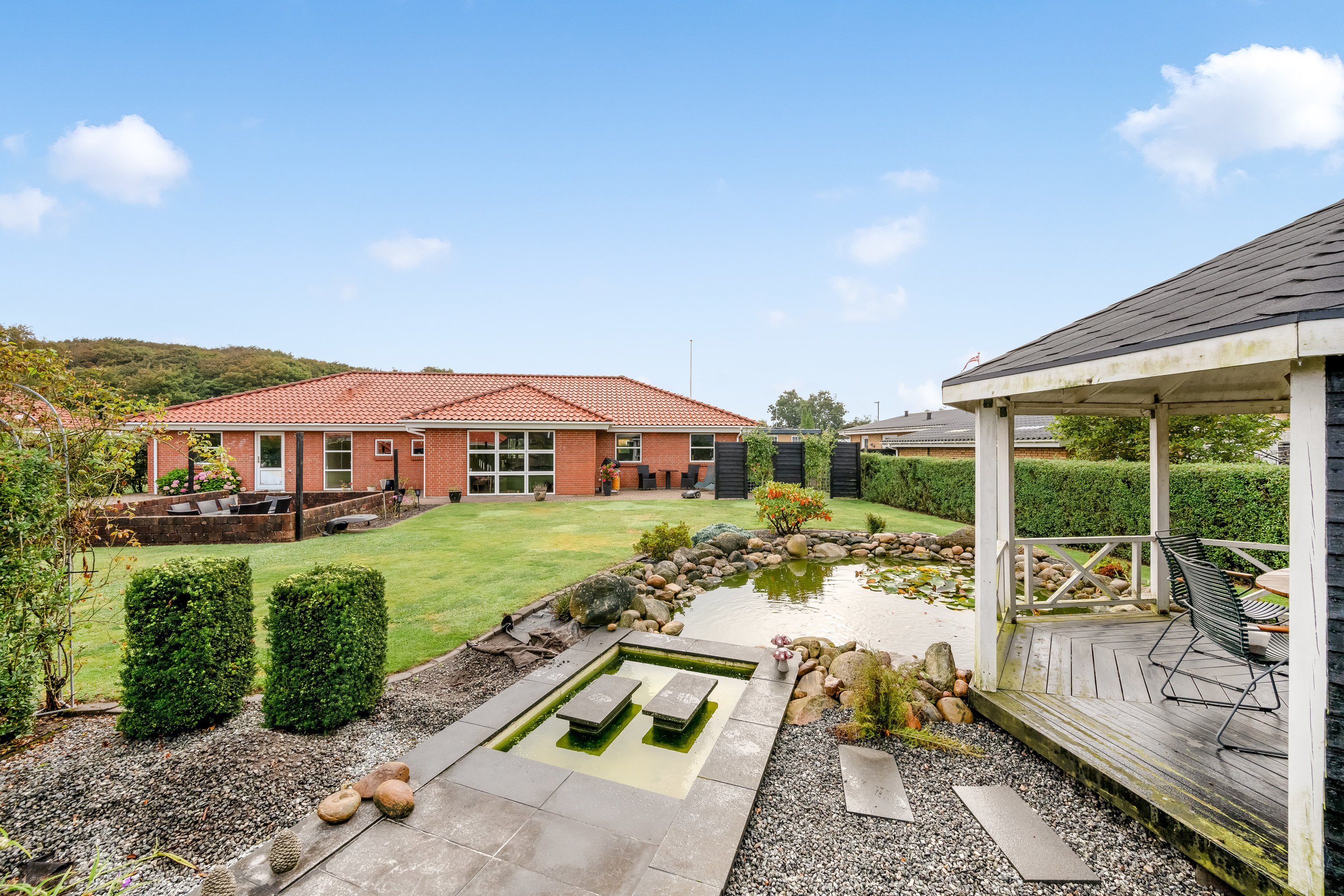 Fremhævet have billede i fuldskærmstilstand. Billede af Fabriksvej 10, 6980 Tim