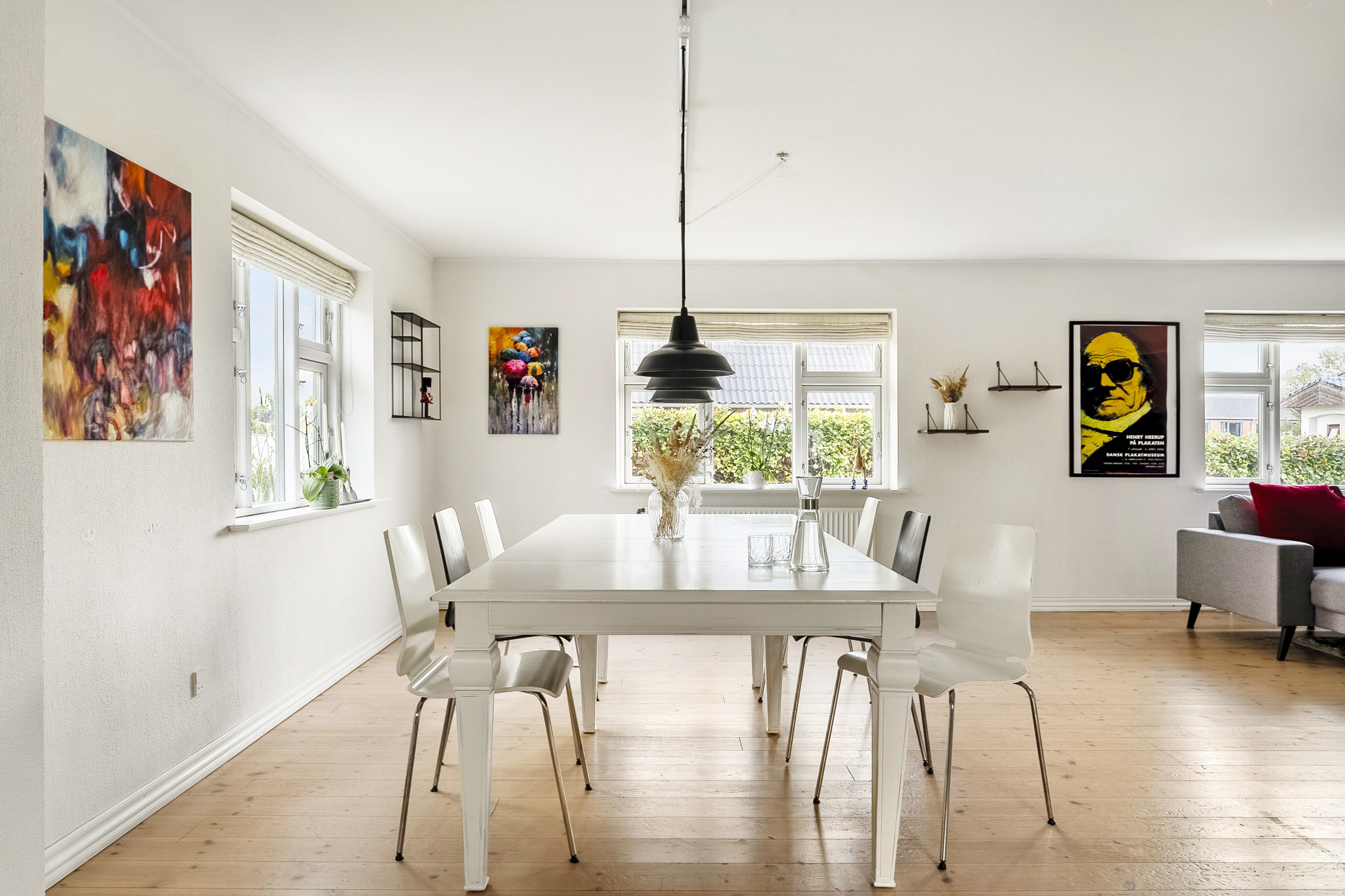 Fremhævet spisestue billede i fuldskærmstilstand. Billede af Karolinelundsvej 2, 8752 Østbirk