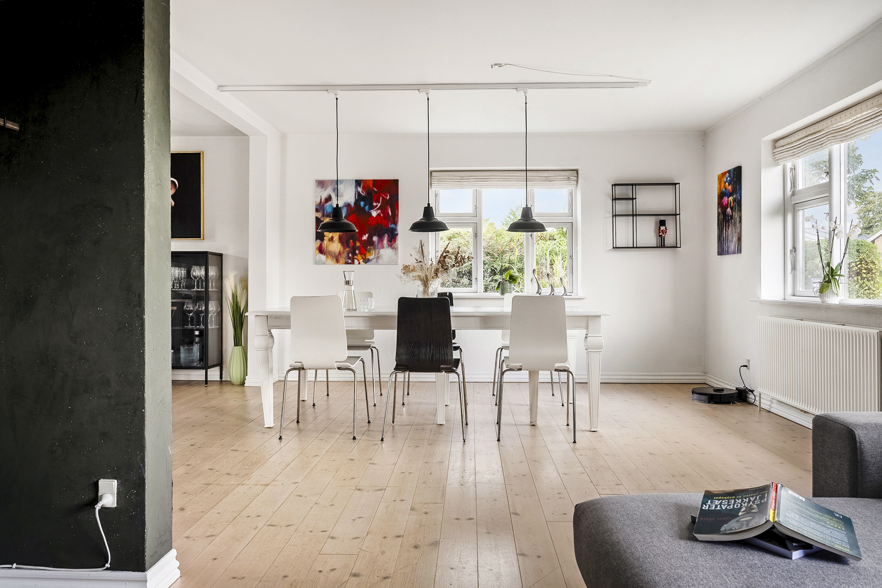 Fremhævet spisestue billede i fuldskærmstilstand. Billede af Karolinelundsvej 2, 8752 Østbirk