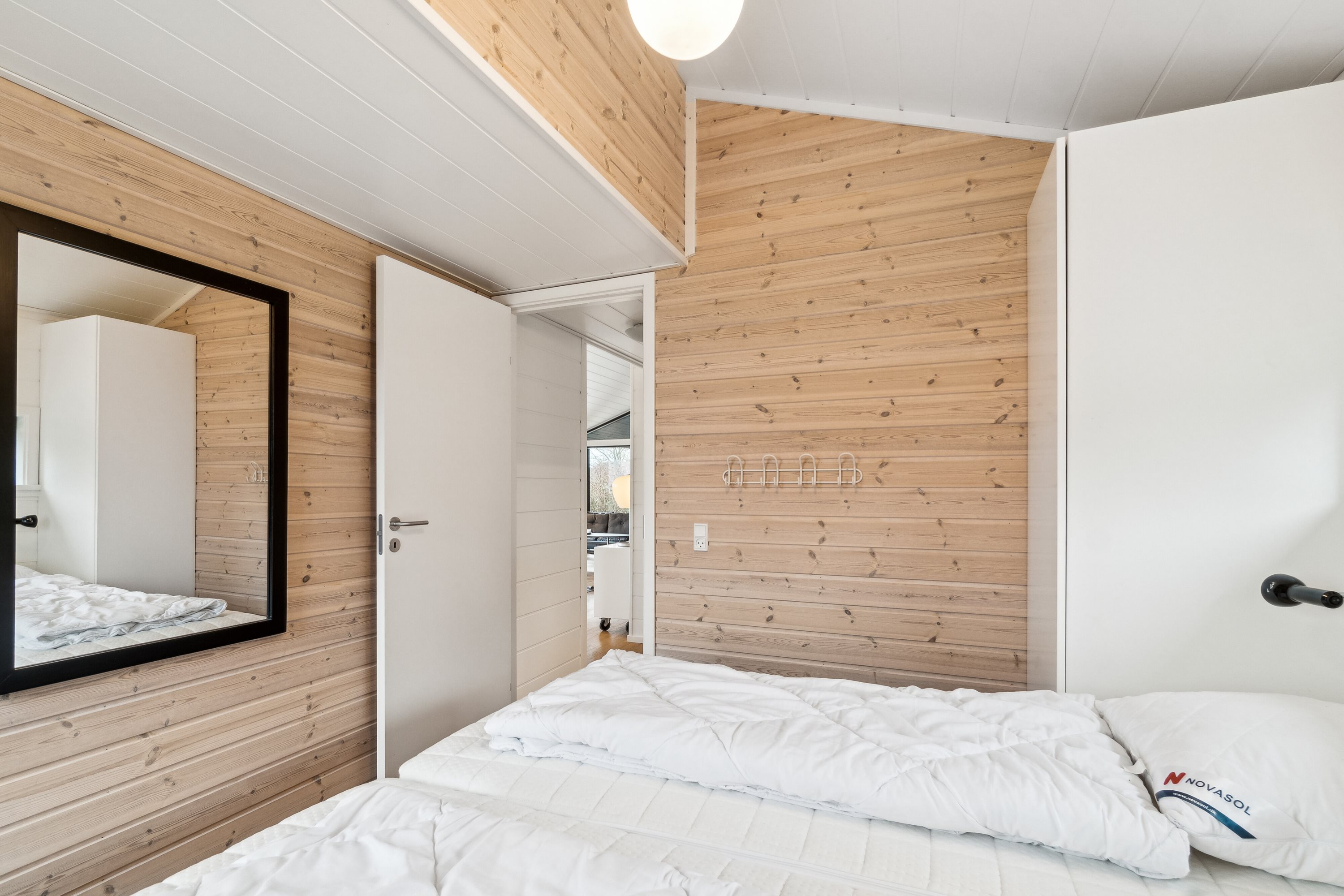 Fremhævet soveværelse billede i fuldskærmstilstand. Billede af Strandvolden 17, Balka, 3730 Nexø