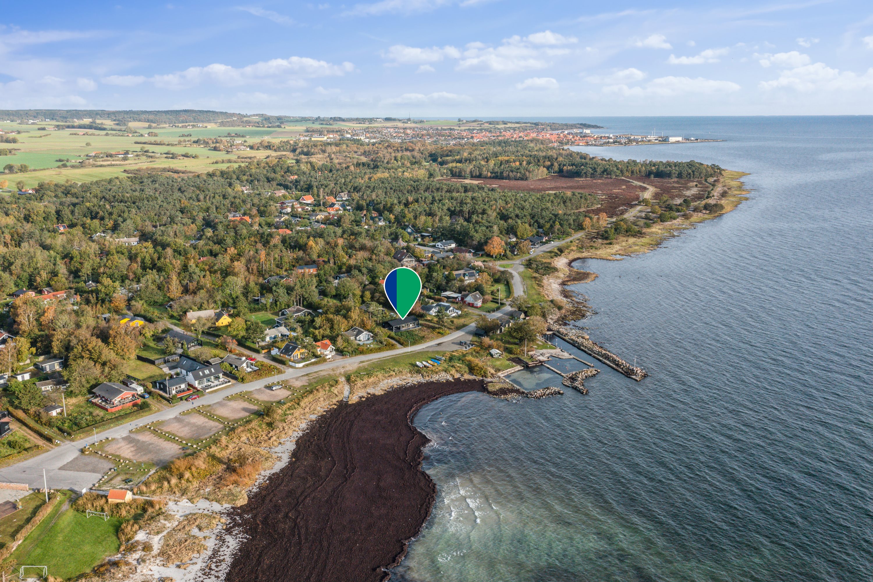 Fremhævet luftfoto billede i fuldskærmstilstand. Billede af Strandvolden 17, Balka, 3730 Nexø