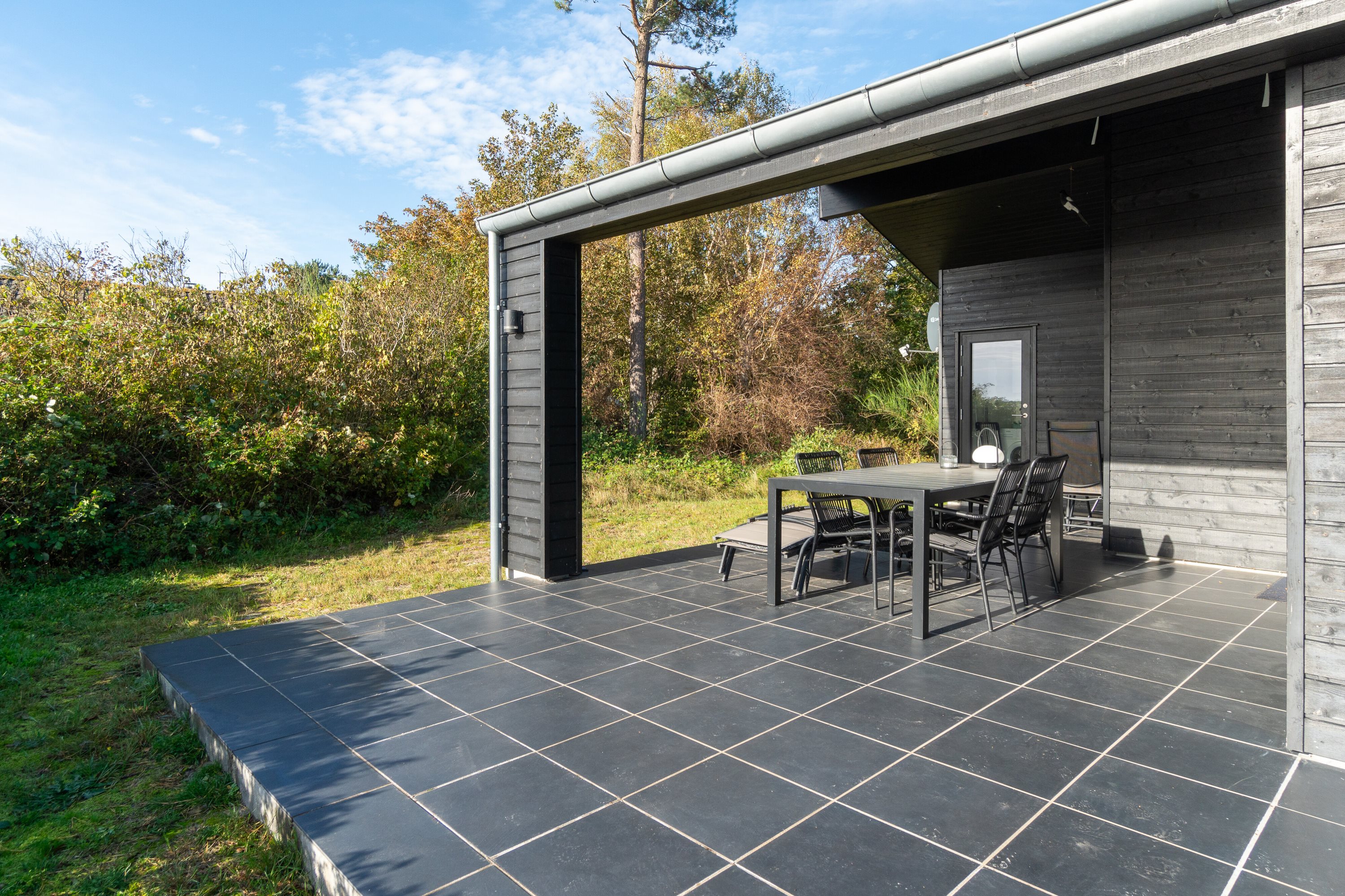 Fremhævet overdækket terrasse billede i fuldskærmstilstand. Billede af Strandvolden 17, Balka, 3730 Nexø