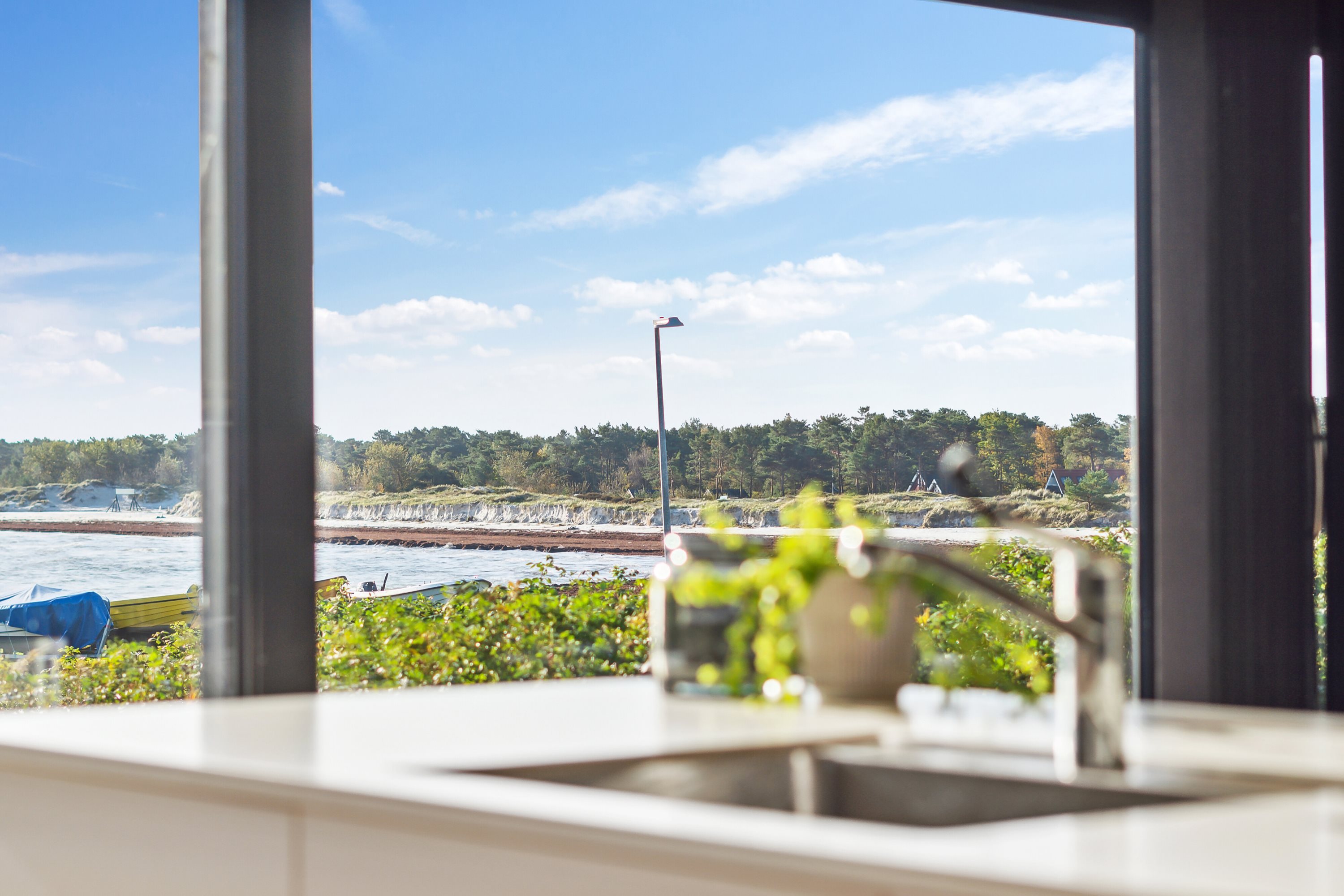 Fremhævet udsigt billede i fuldskærmstilstand. Billede af Strandvolden 17, Balka, 3730 Nexø