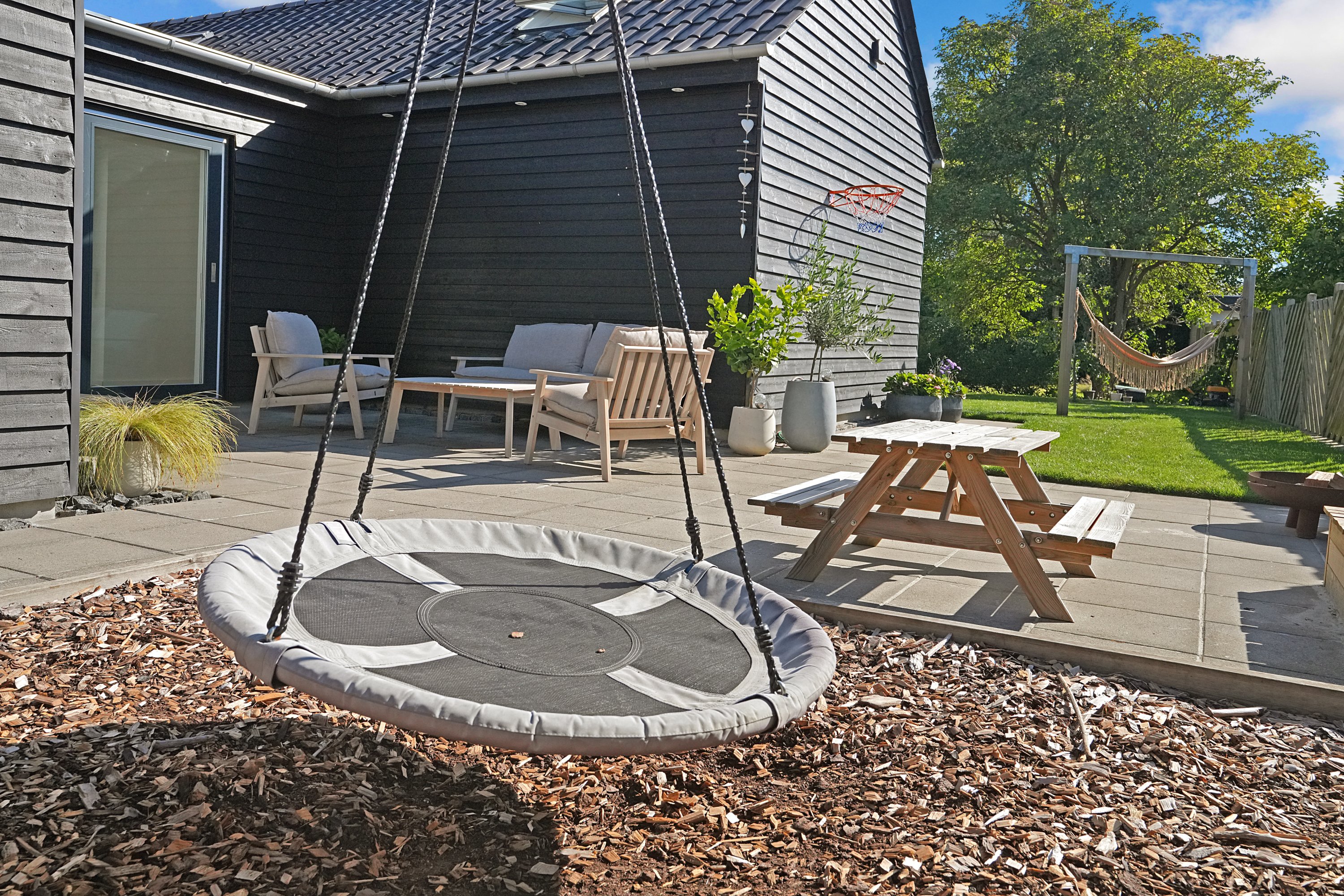 Fremhævet terrasse billede i fuldskærmstilstand. Billede af Sallevvej 4, 4622 Havdrup