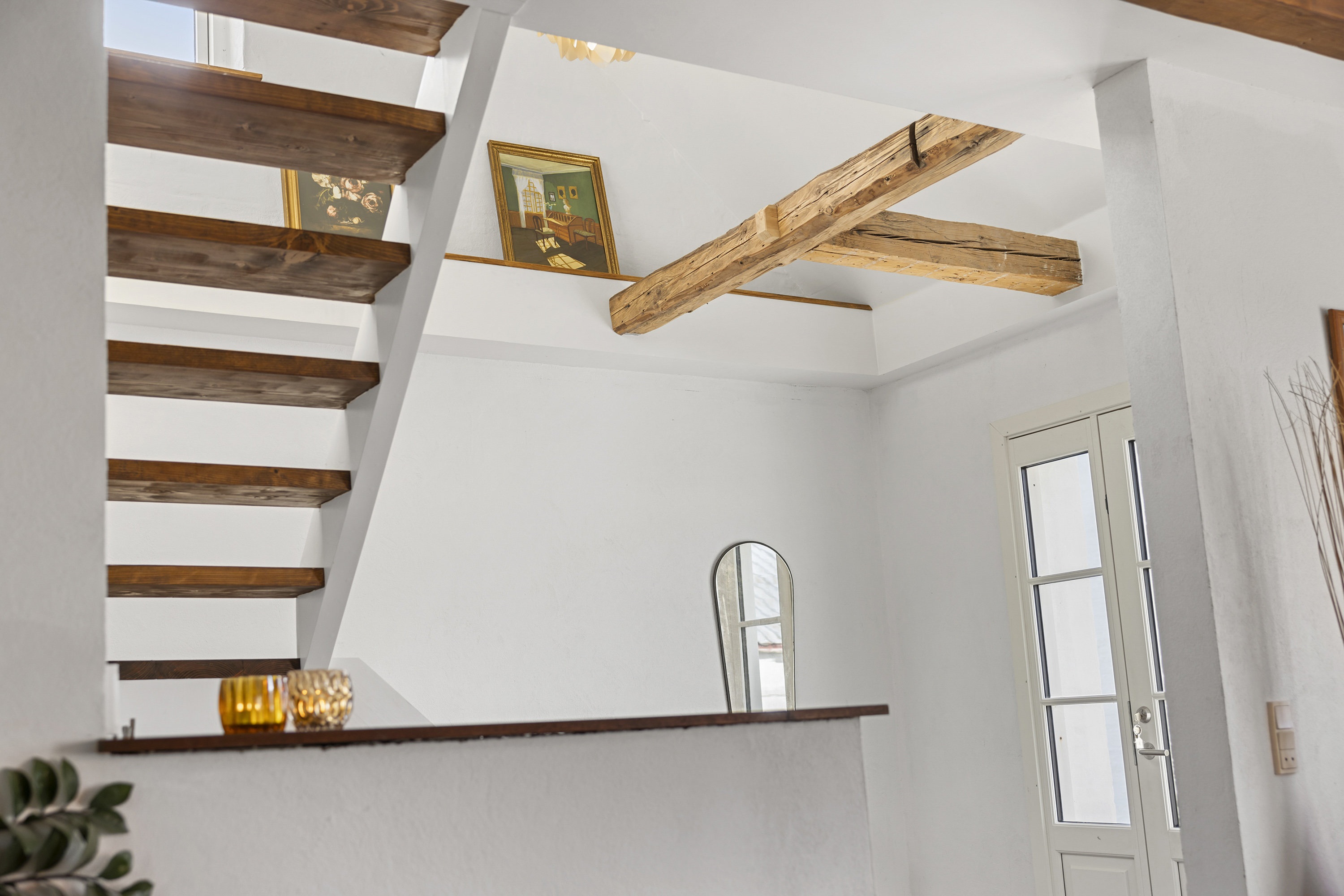 Fremhævet trappe billede i fuldskærmstilstand. Billede af Kraghedevej 186, 9382 Tylstrup