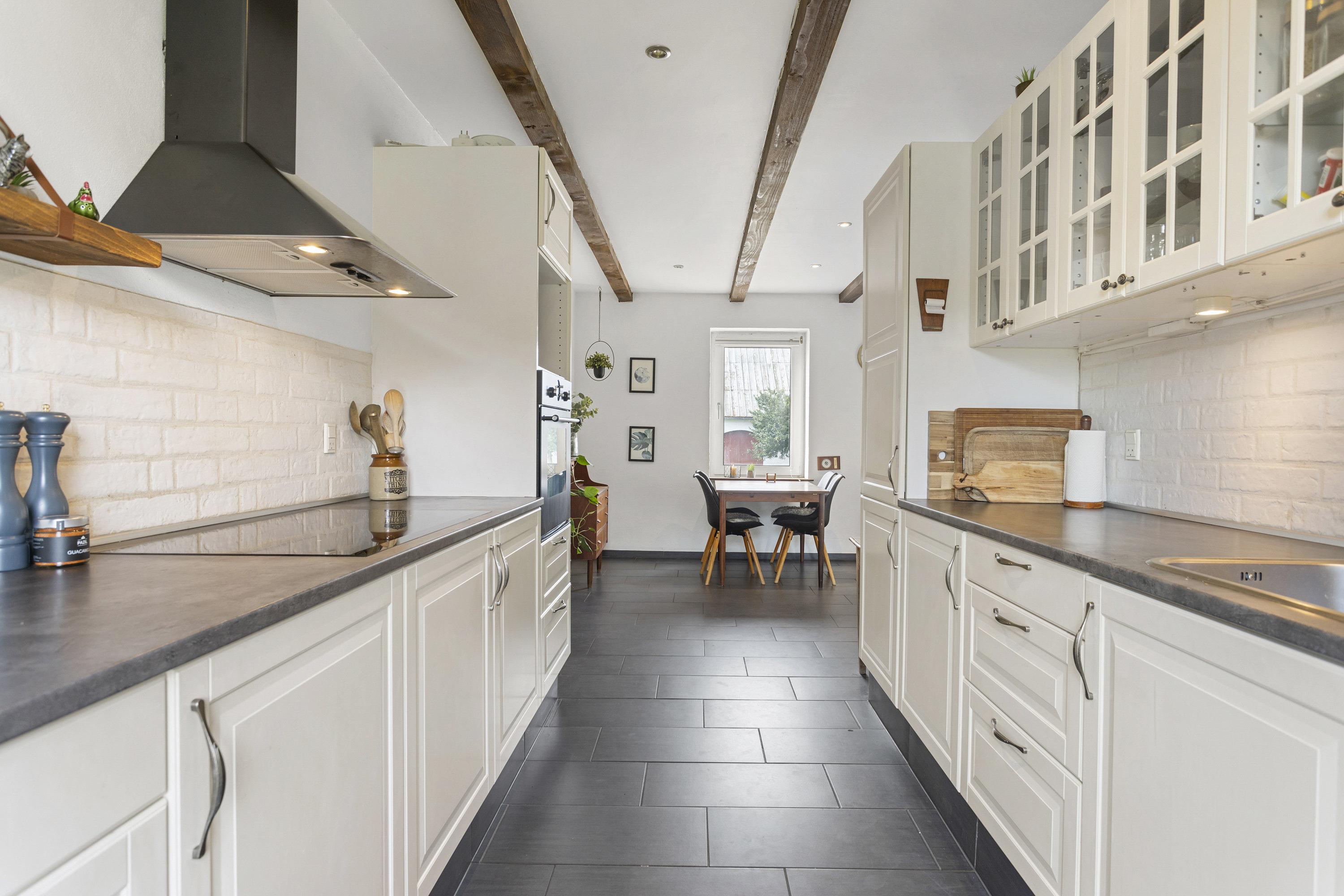 Miniaturebillede 2: køkken. Billede af Kraghedevej 186, 9382 Tylstrup