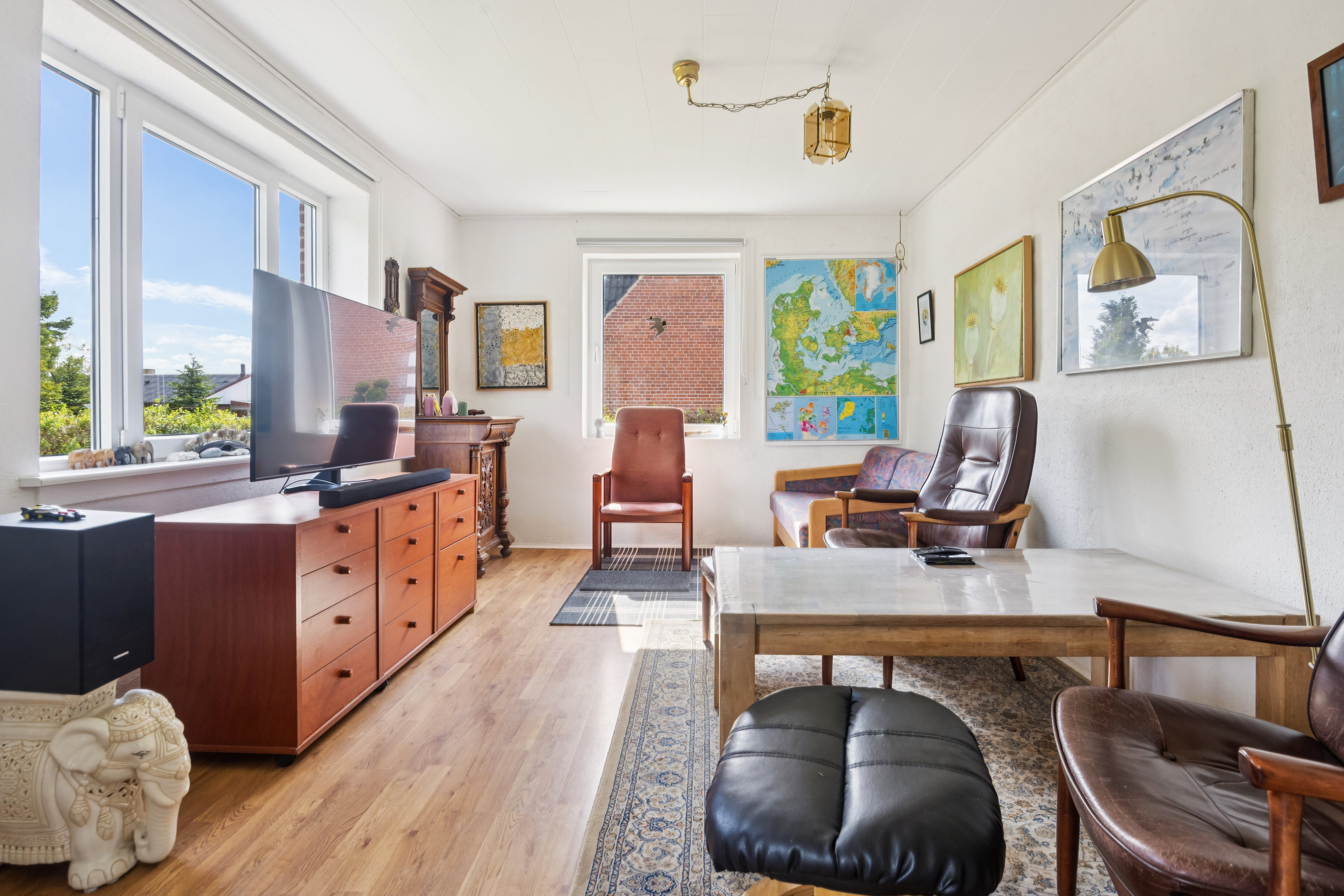 Fremhævet stue billede i fuldskærmstilstand. Billede af Klejtrupvej 80, Hvornum, 9500 Hobro