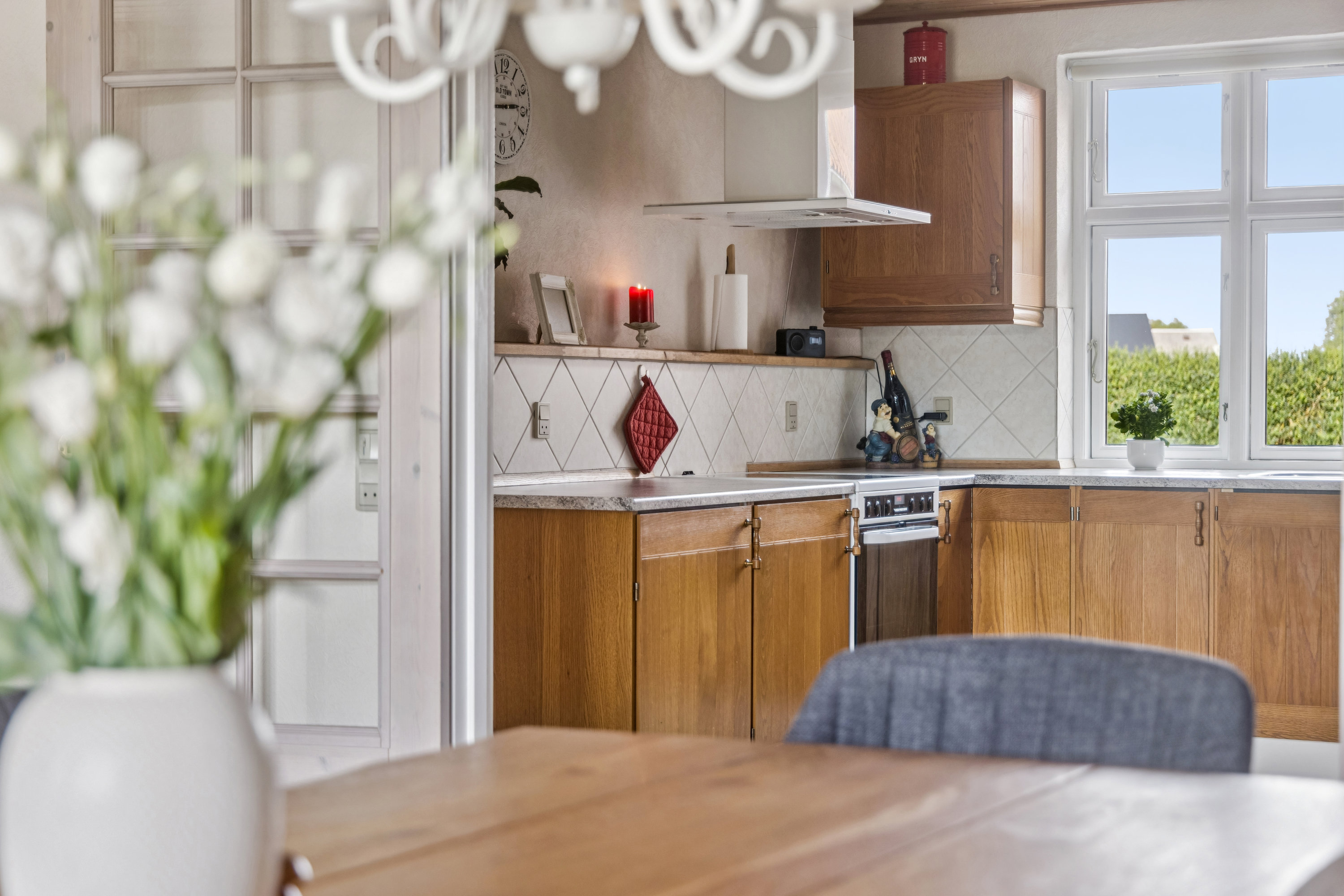 Fremhævet køkken billede i fuldskærmstilstand. Billede af Kronborgvej 13, Dalbyover, 8970 Havndal