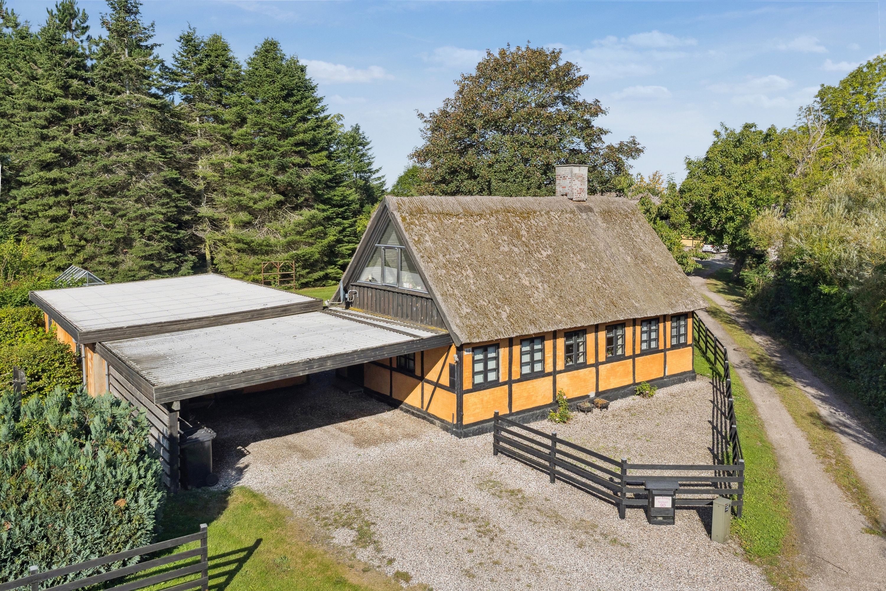 Fremhævet set fra vejen billede i fuldskærmstilstand. Billede af Mønvej 90, Ammendrup, 4720 Præstø