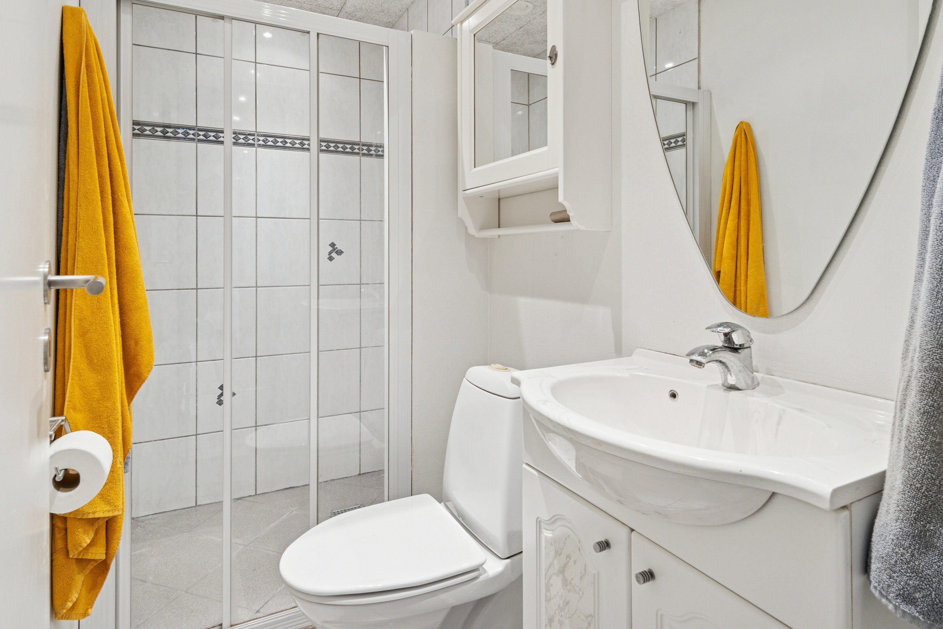 Fremhævet badeværelse billede i fuldskærmstilstand. Billede af Lupintoften 55, 7430 Ikast