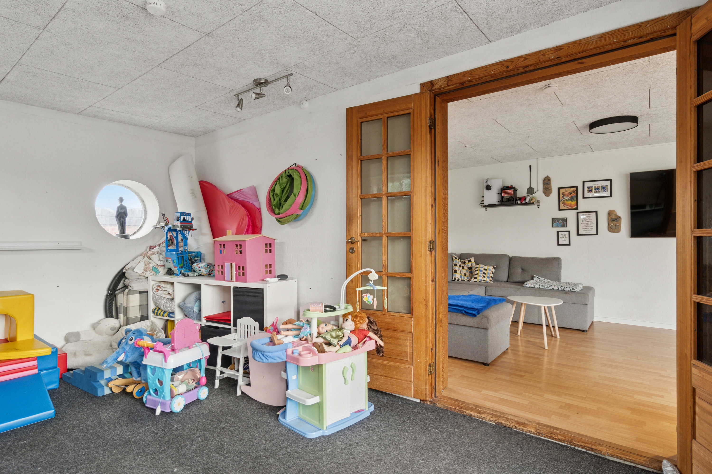 Fremhævet indendørs billede i fuldskærmstilstand. Billede af Lupintoften 55, 7430 Ikast