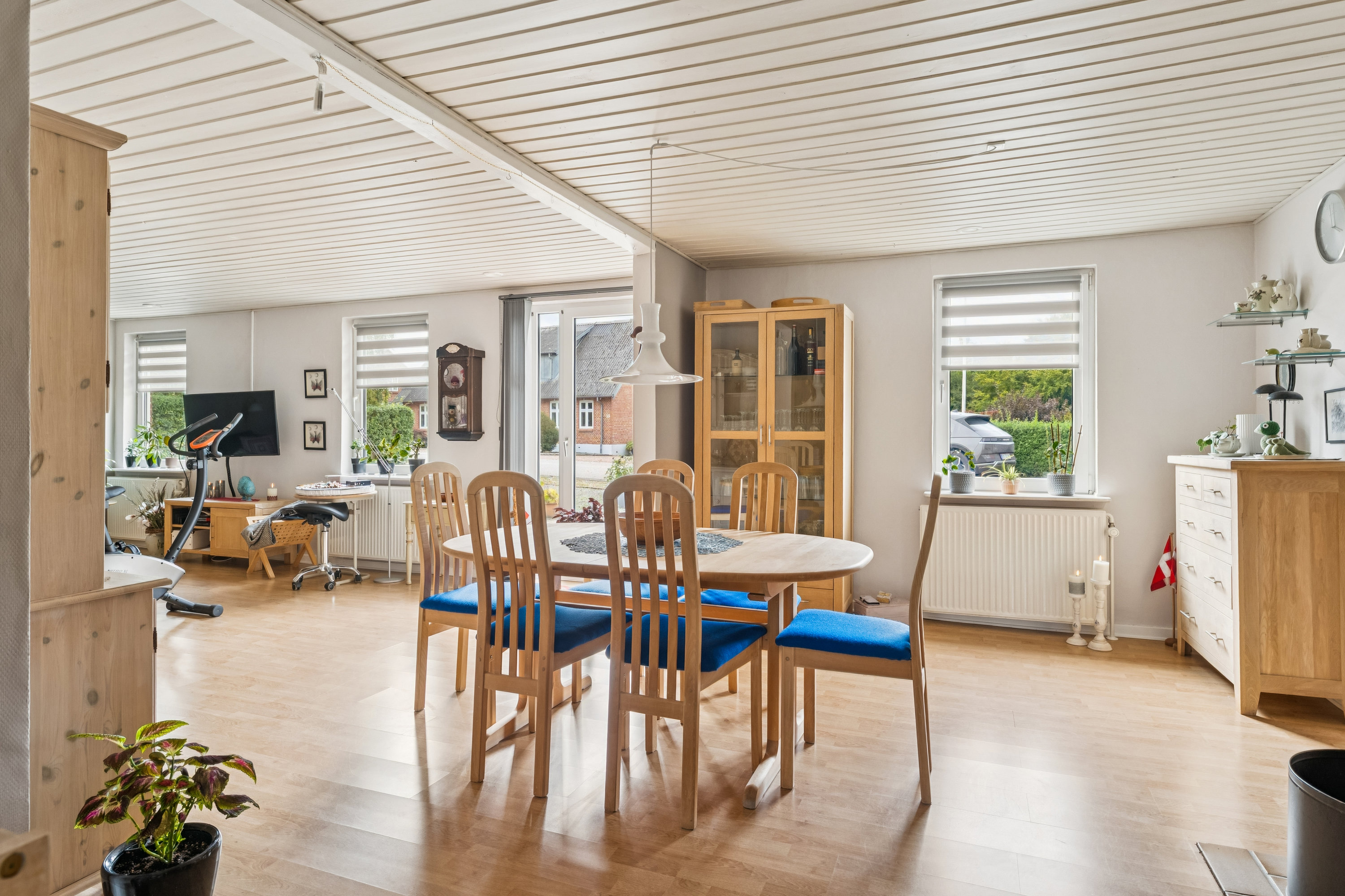 Fremhævet stue billede i fuldskærmstilstand. Billede af Dr. Madsensvej 18, Harridslev, 8930 Randers NØ