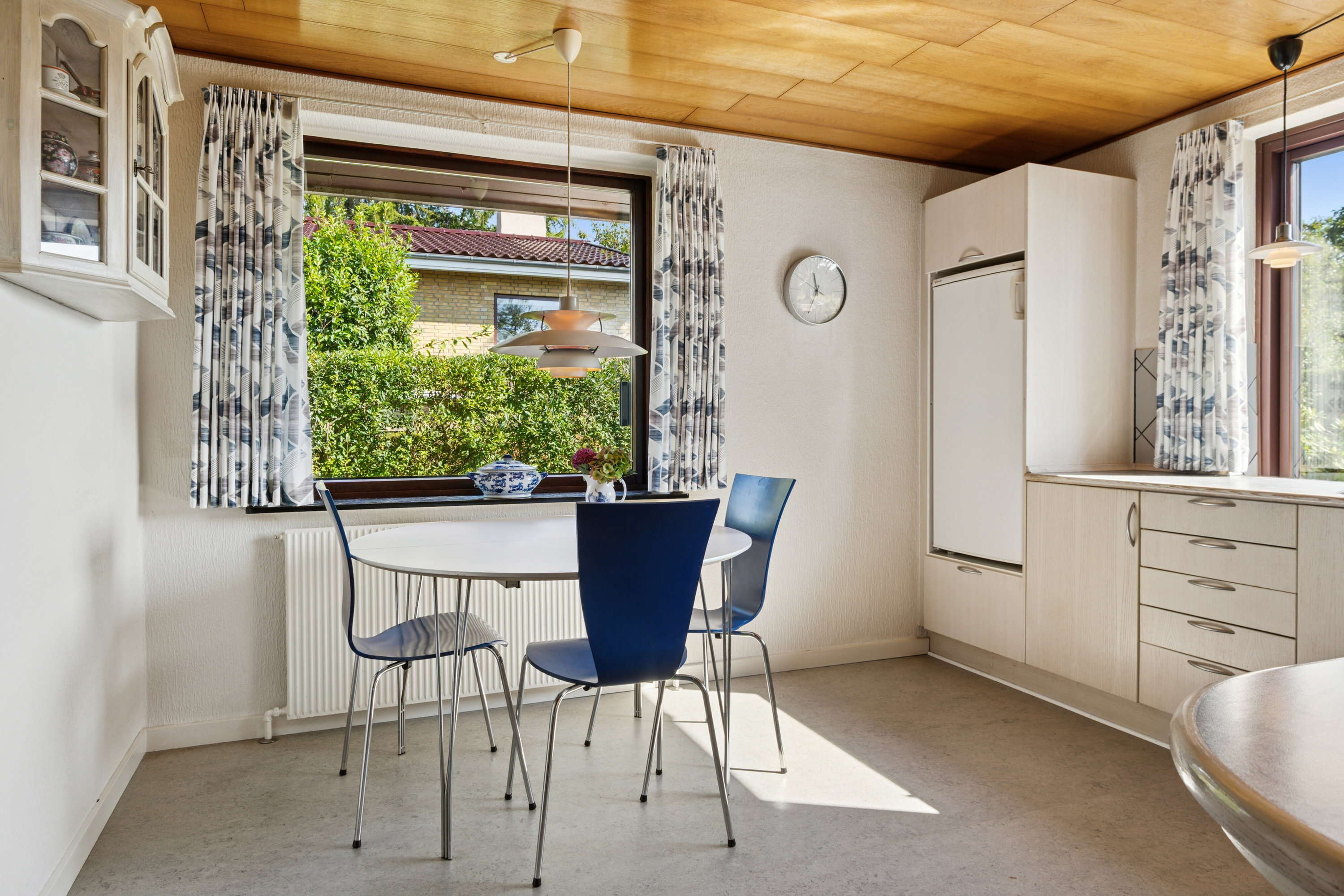 Fremhævet spisestue billede i fuldskærmstilstand. Billede af Pagteroldvej 25, 2650 Hvidovre