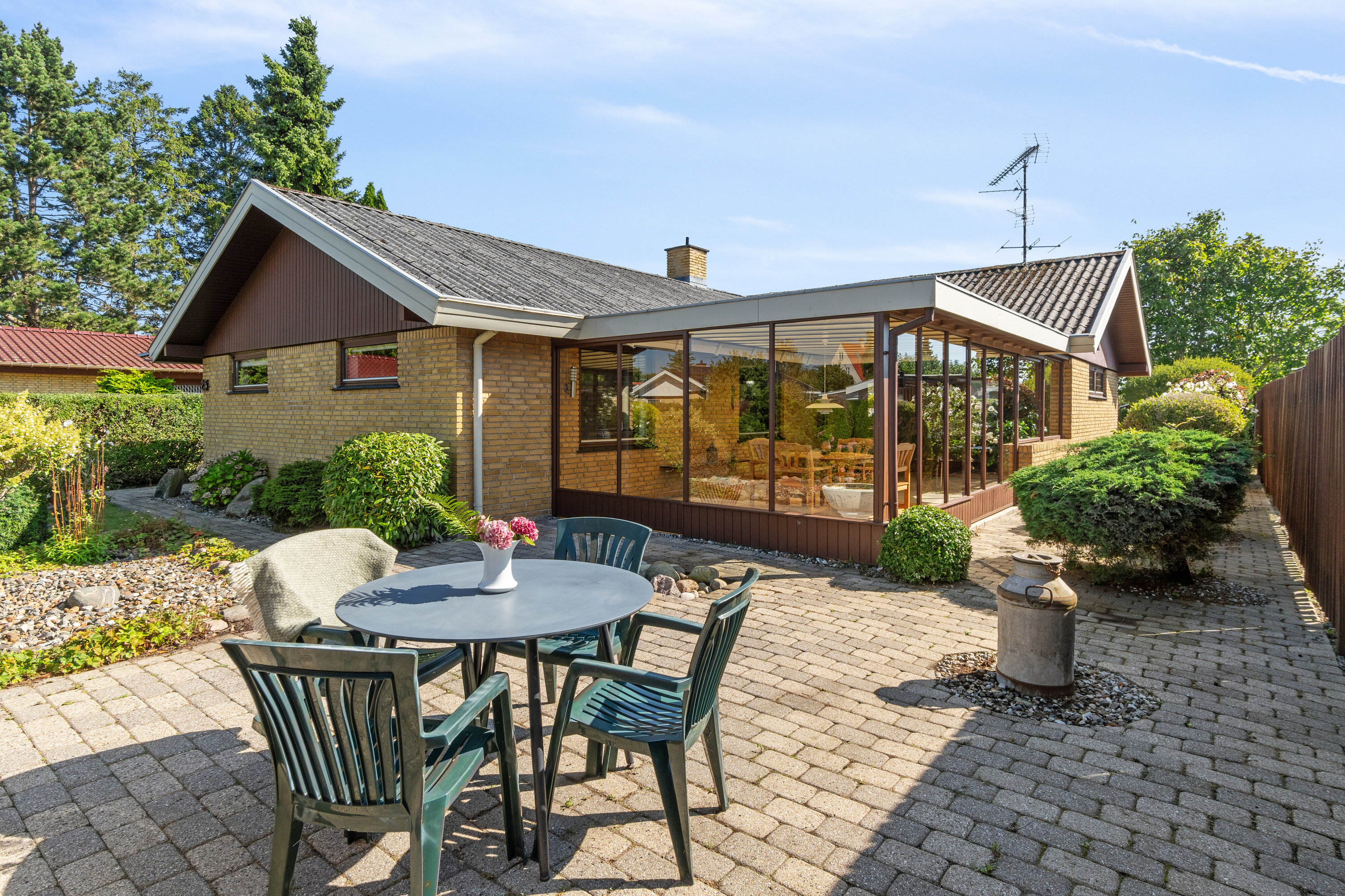 Fremhævet terrasse billede i fuldskærmstilstand. Billede af Pagteroldvej 25, 2650 Hvidovre