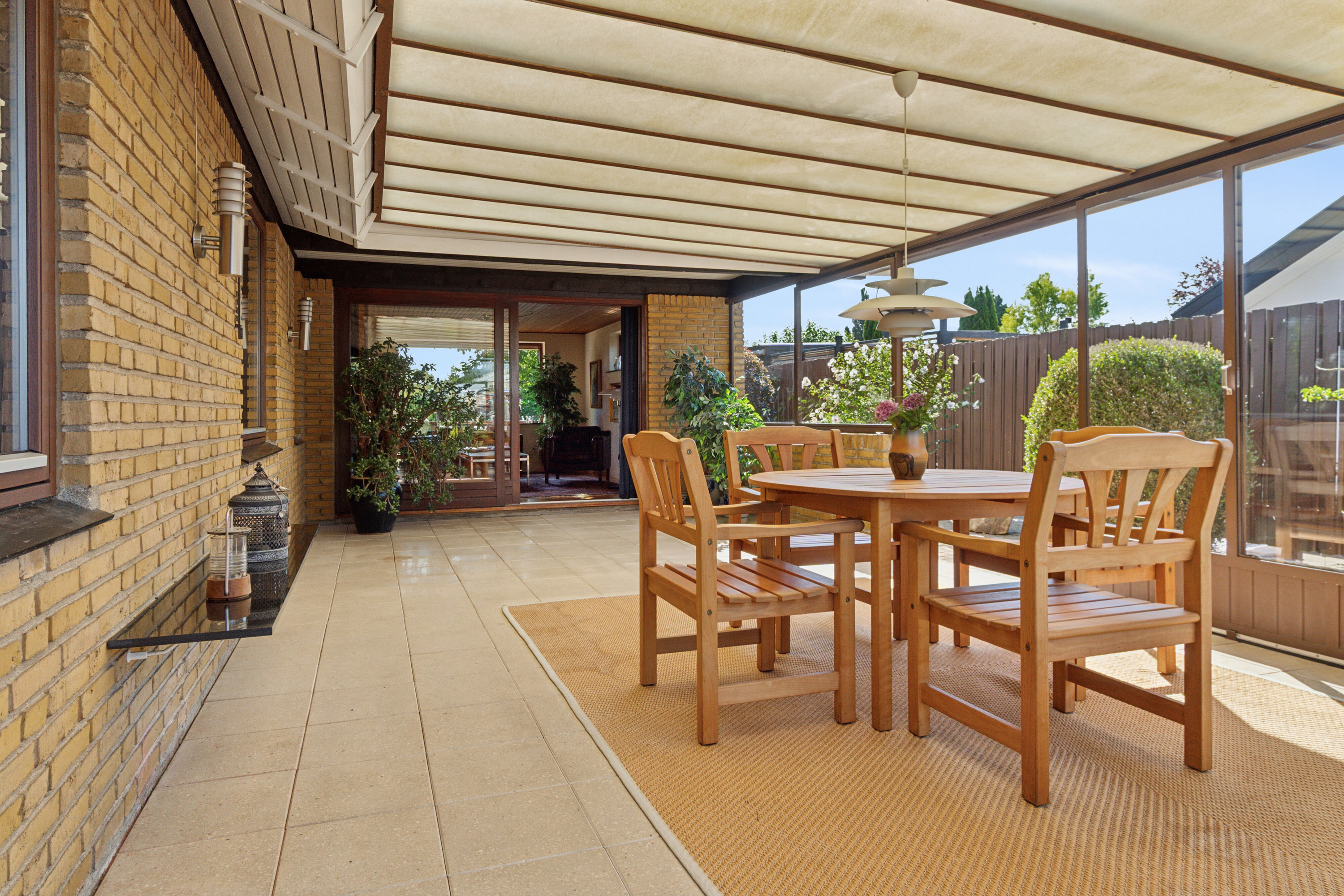 Fremhævet overdækket terrasse billede i fuldskærmstilstand. Billede af Pagteroldvej 25, 2650 Hvidovre