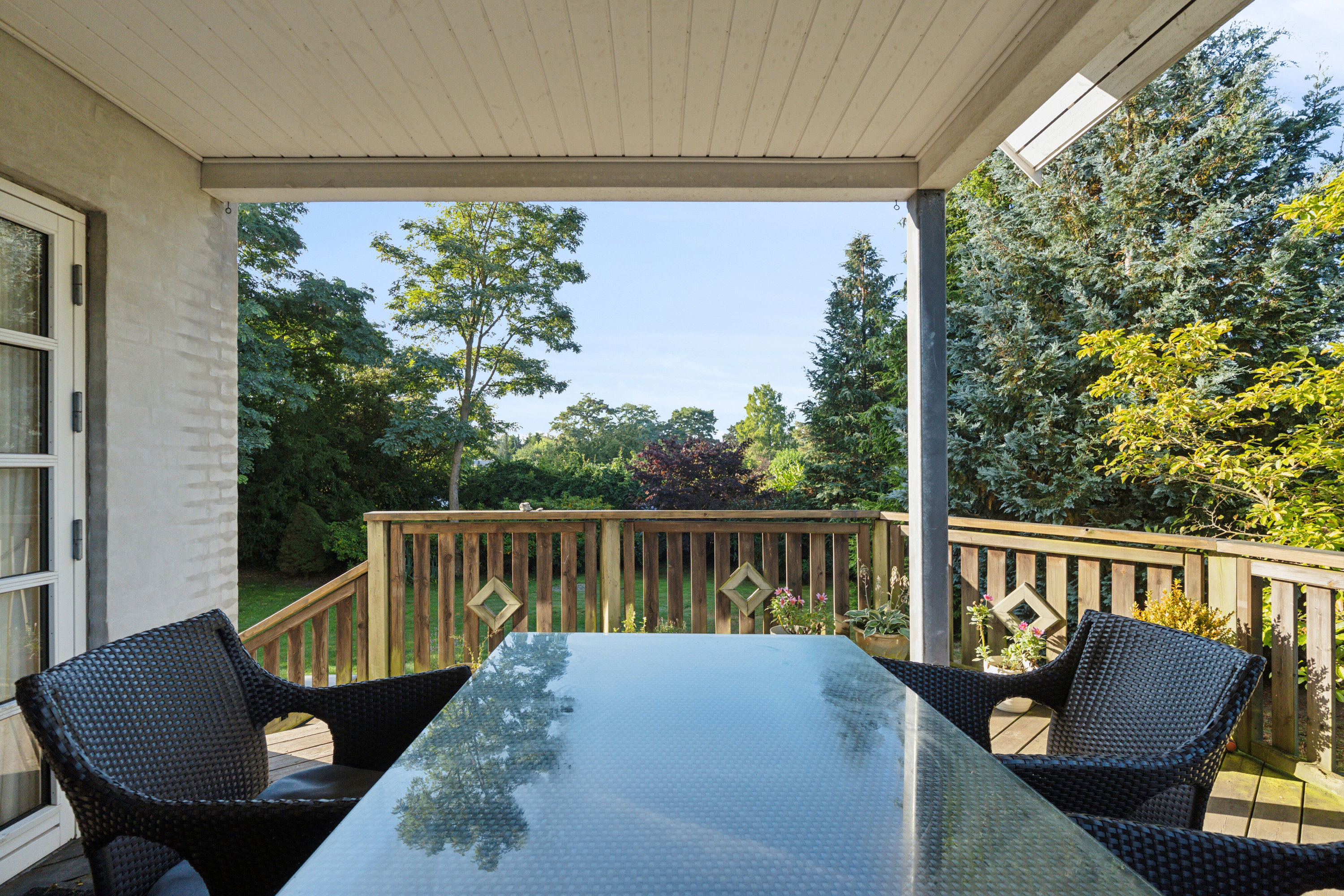 Fremhævet overdækket terrasse billede i fuldskærmstilstand. Billede af Hjortekærskrænten 13, 2800 Kongens Lyngby