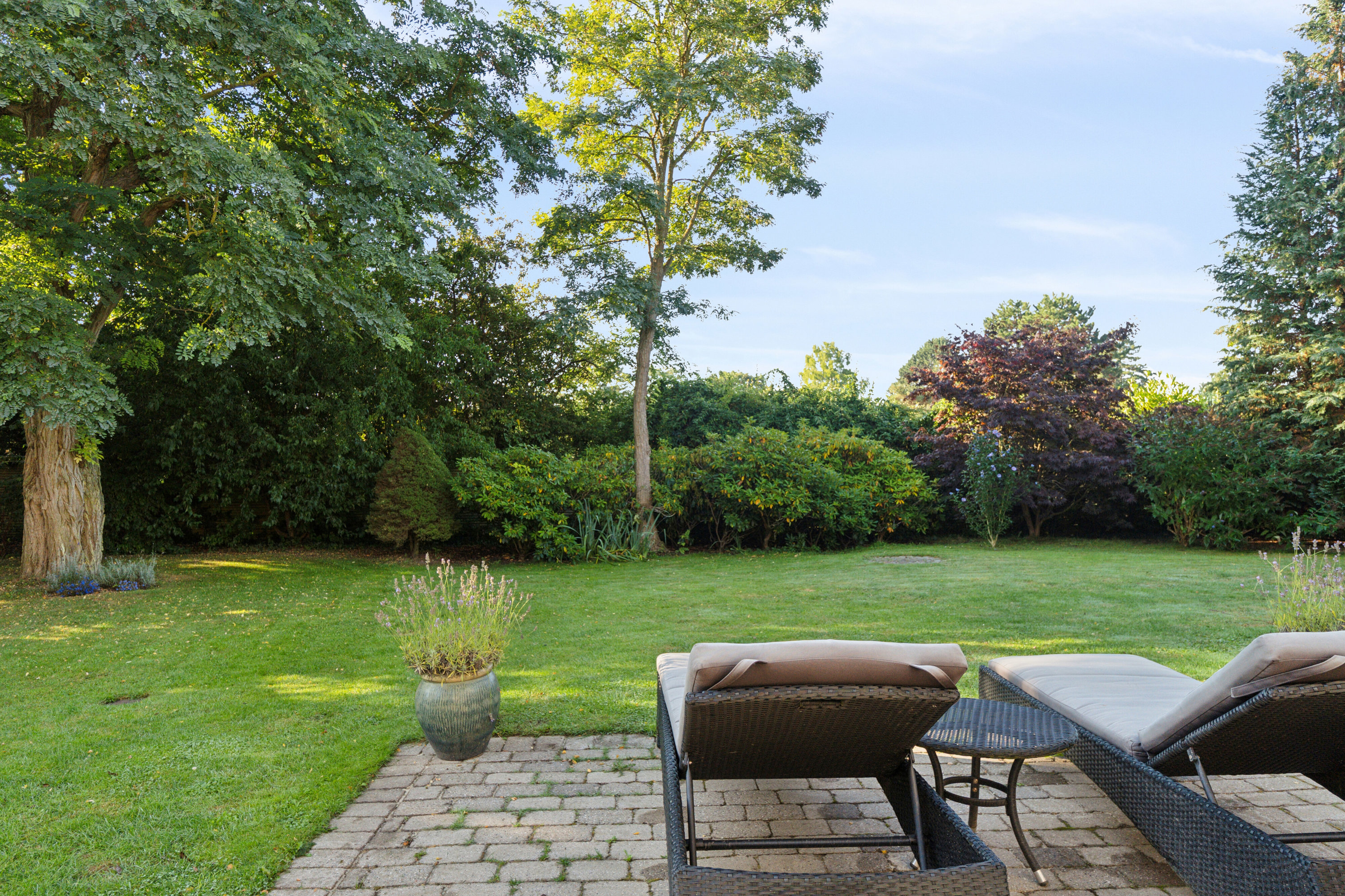 Fremhævet udendørs billede i fuldskærmstilstand. Billede af Hjortekærskrænten 13, 2800 Kongens Lyngby