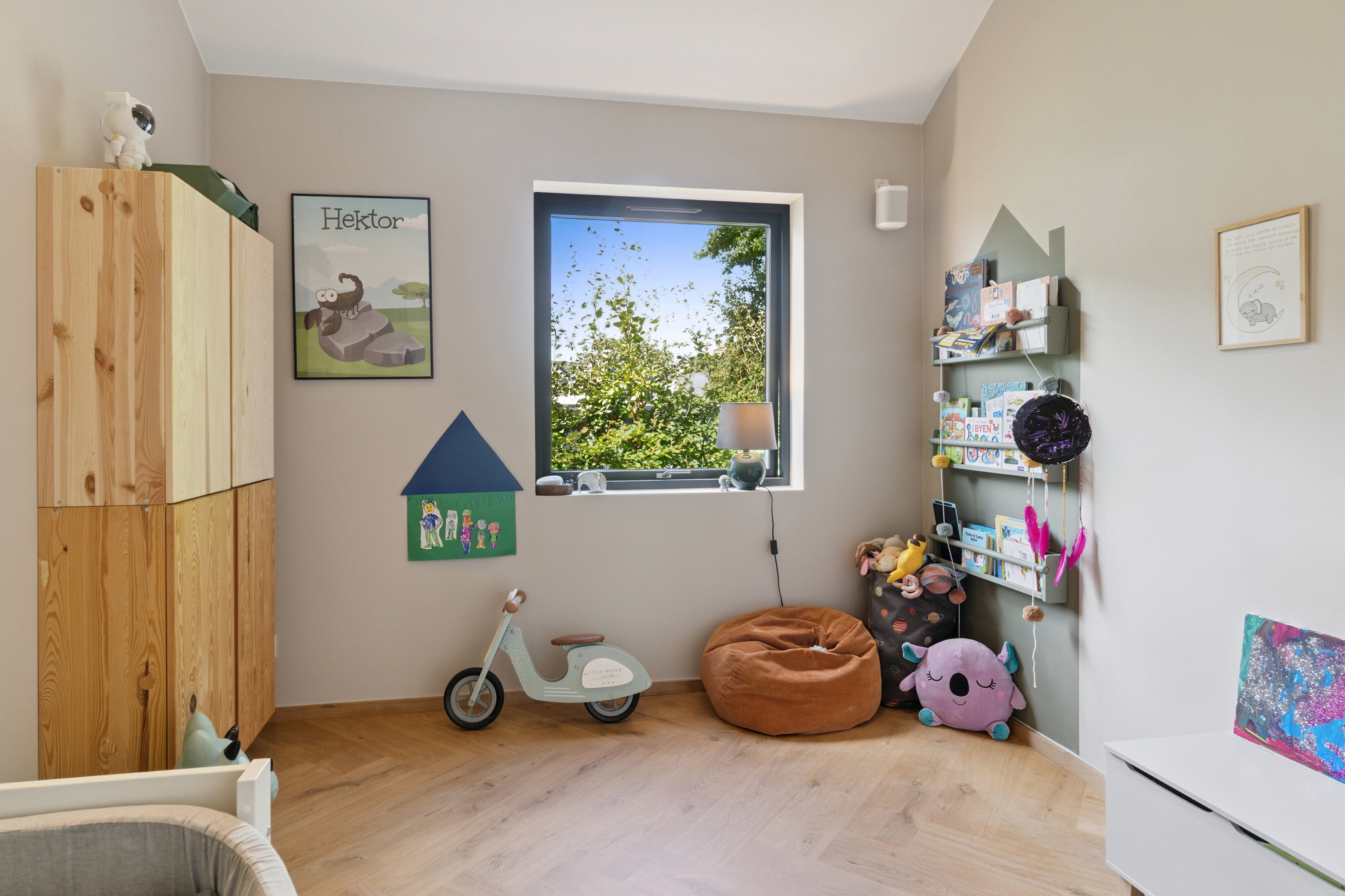 Fremhævet børneværelse billede i fuldskærmstilstand. Billede af Astersvej 7, 4200 Slagelse