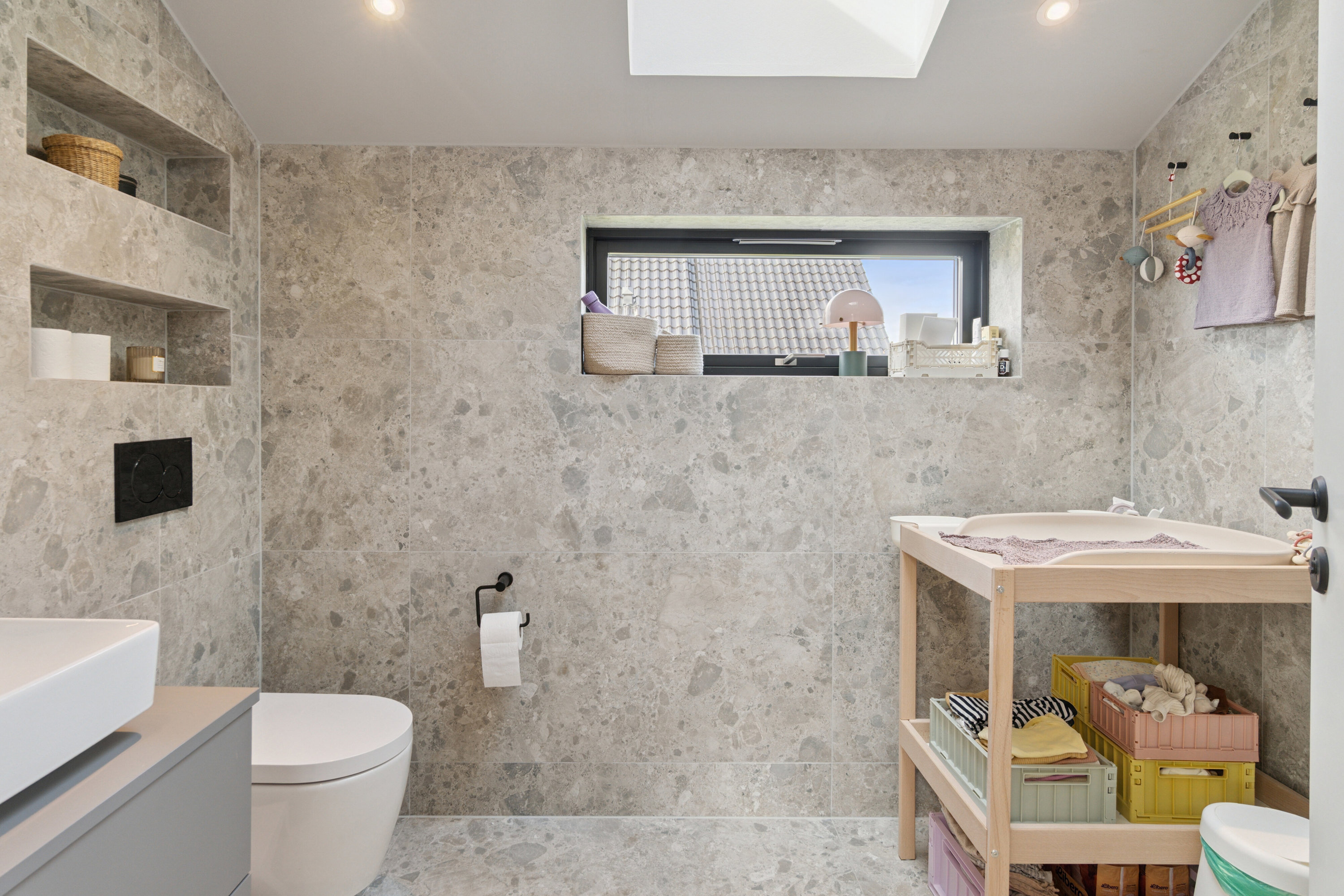 Fremhævet badeværelse billede i fuldskærmstilstand. Billede af Astersvej 7, 4200 Slagelse