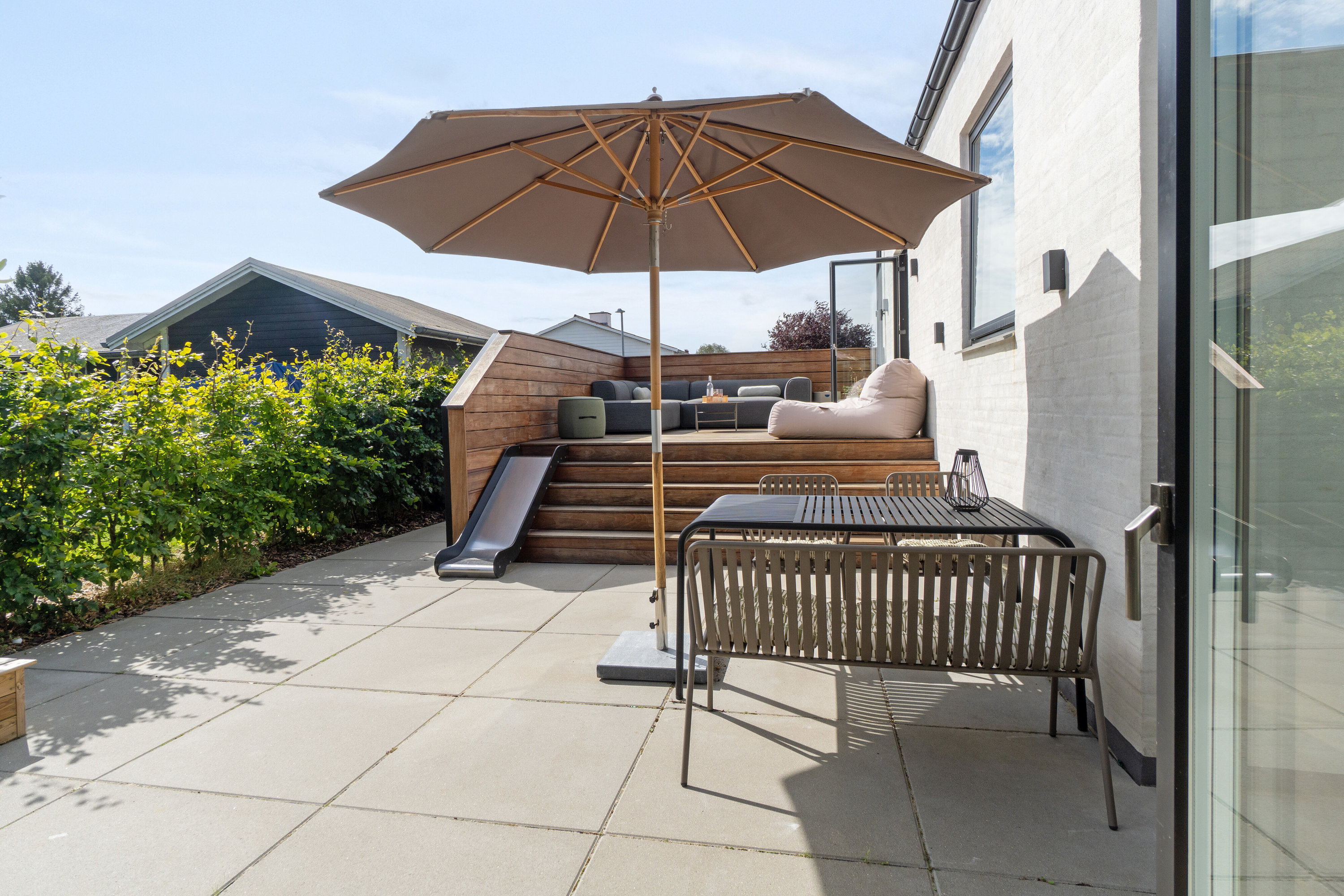 Fremhævet terrasse billede i fuldskærmstilstand. Billede af Astersvej 7, 4200 Slagelse