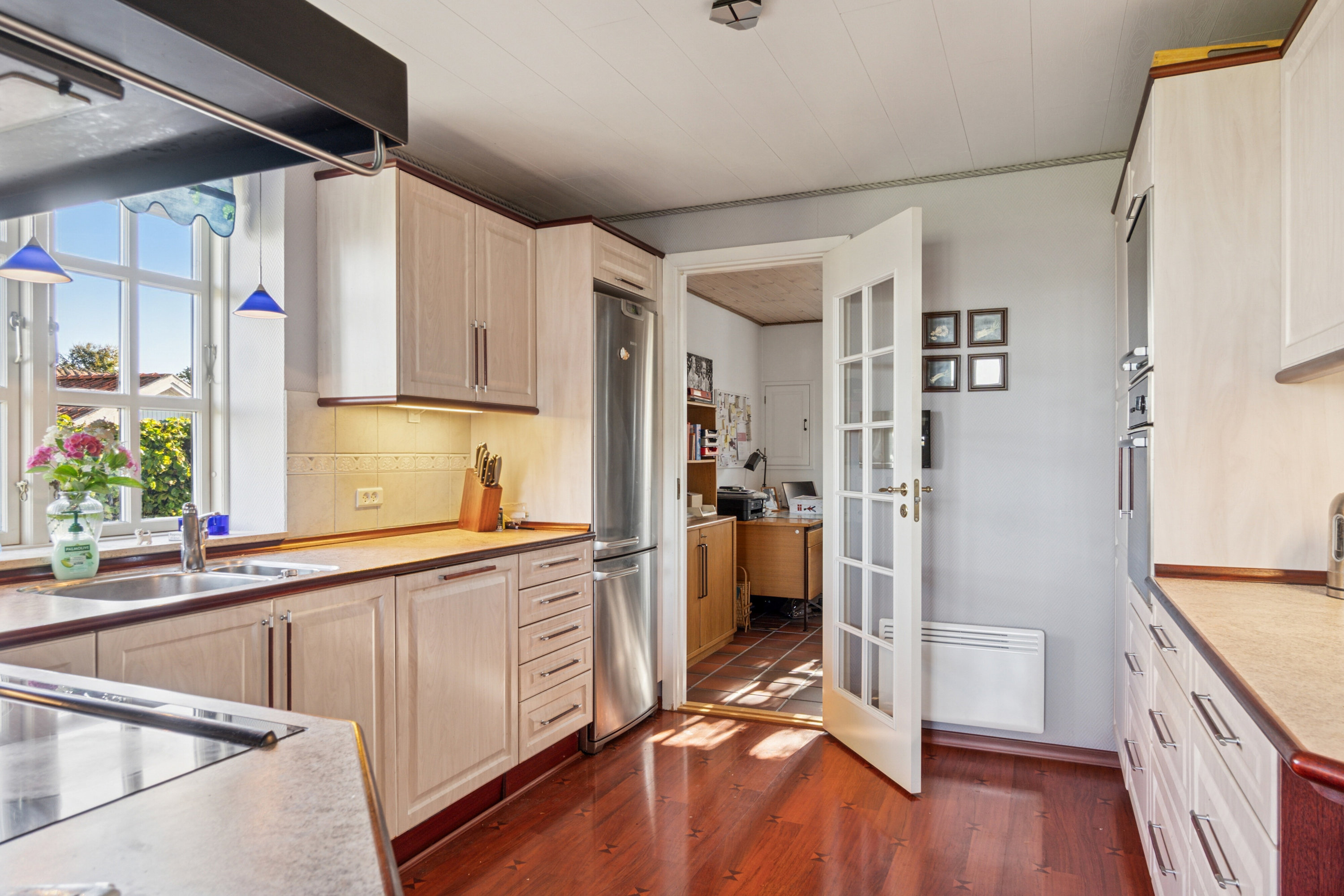 Fremhævet køkken billede i fuldskærmstilstand. Billede af Runddelen 2, 4040 Jyllinge