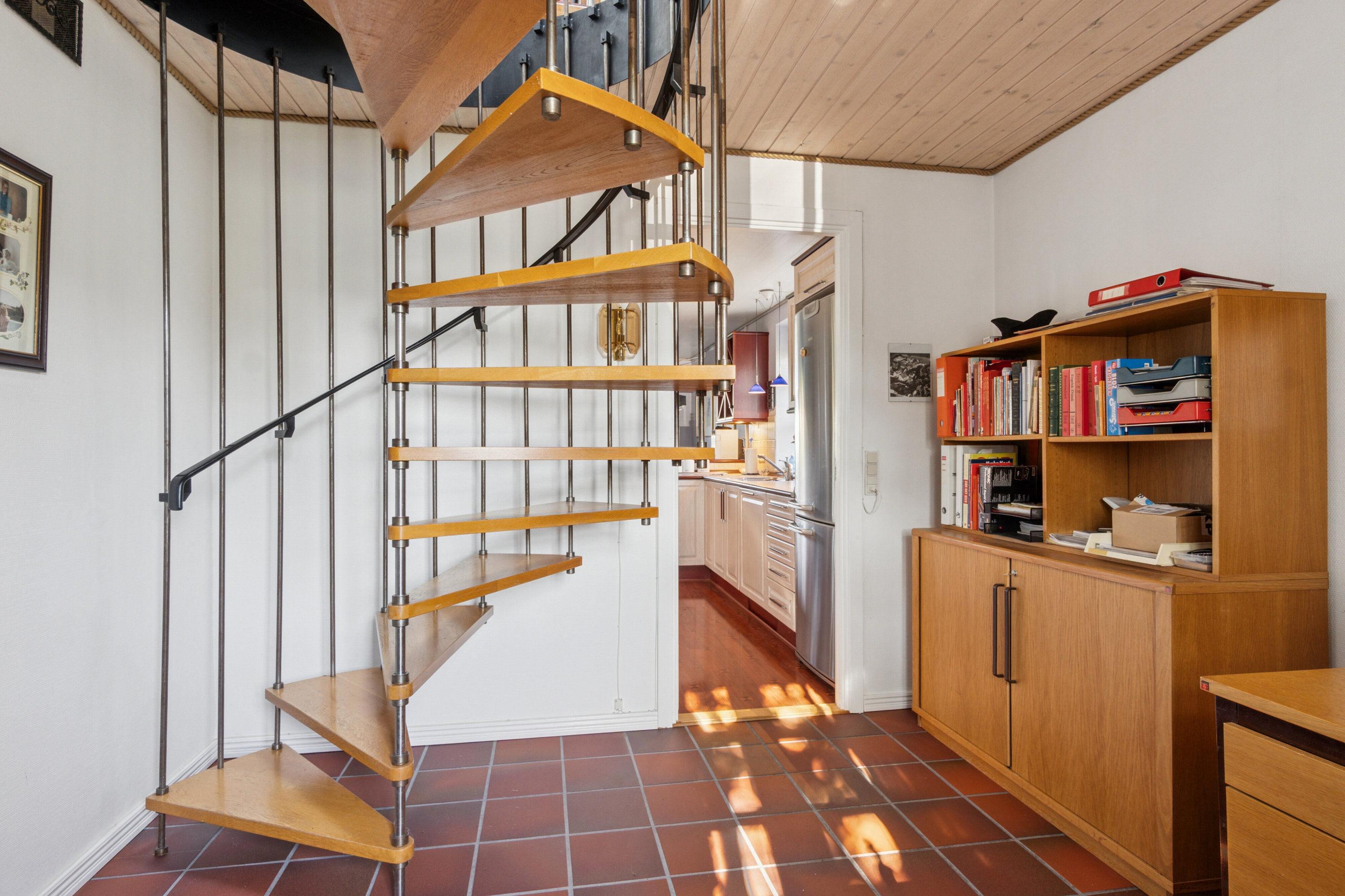 Fremhævet gang billede i fuldskærmstilstand. Billede af Runddelen 2, 4040 Jyllinge