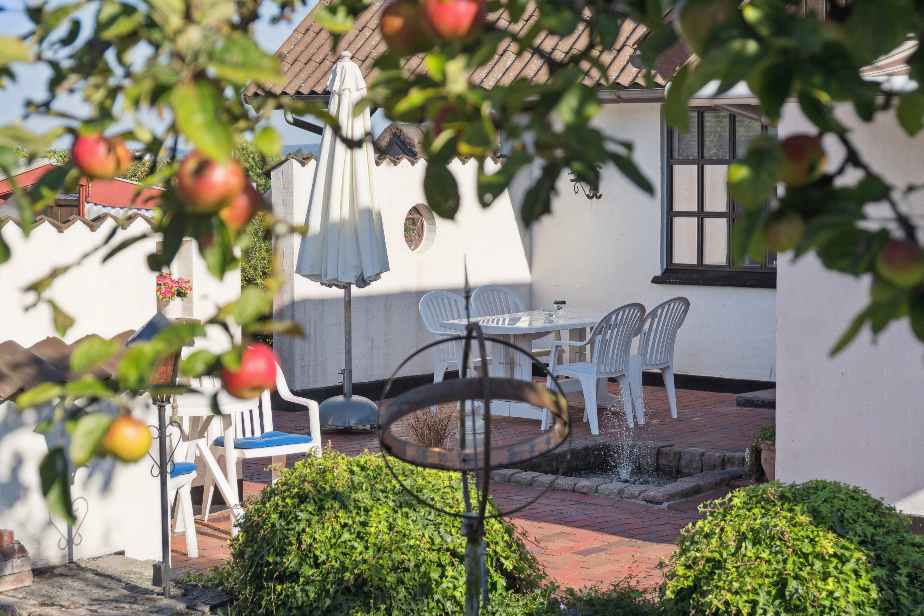 Fremhævet terrasse billede i fuldskærmstilstand. Billede af Runddelen 2, 4040 Jyllinge