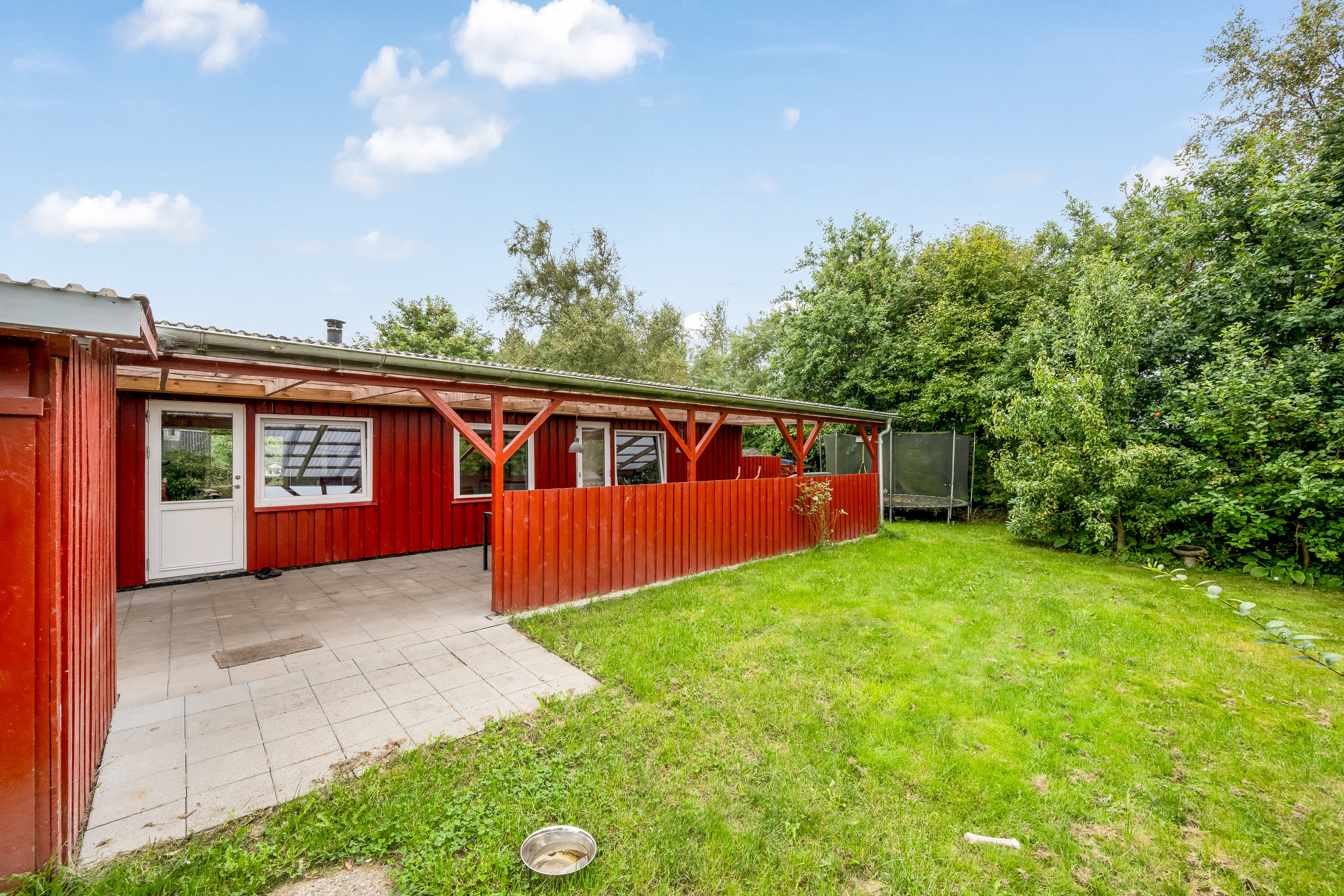 Fremhævet facade billede i fuldskærmstilstand. Billede af Gyvelvej 59, Stauning, 6900 Skjern