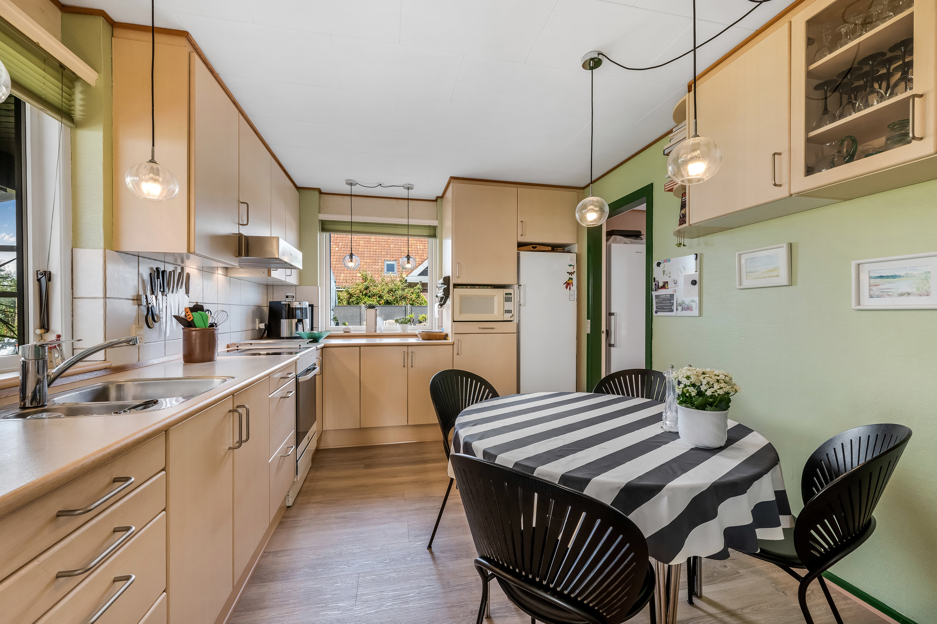 Fremhævet stue billede i fuldskærmstilstand. Billede af Heboltoft 42, 6950 Ringkøbing