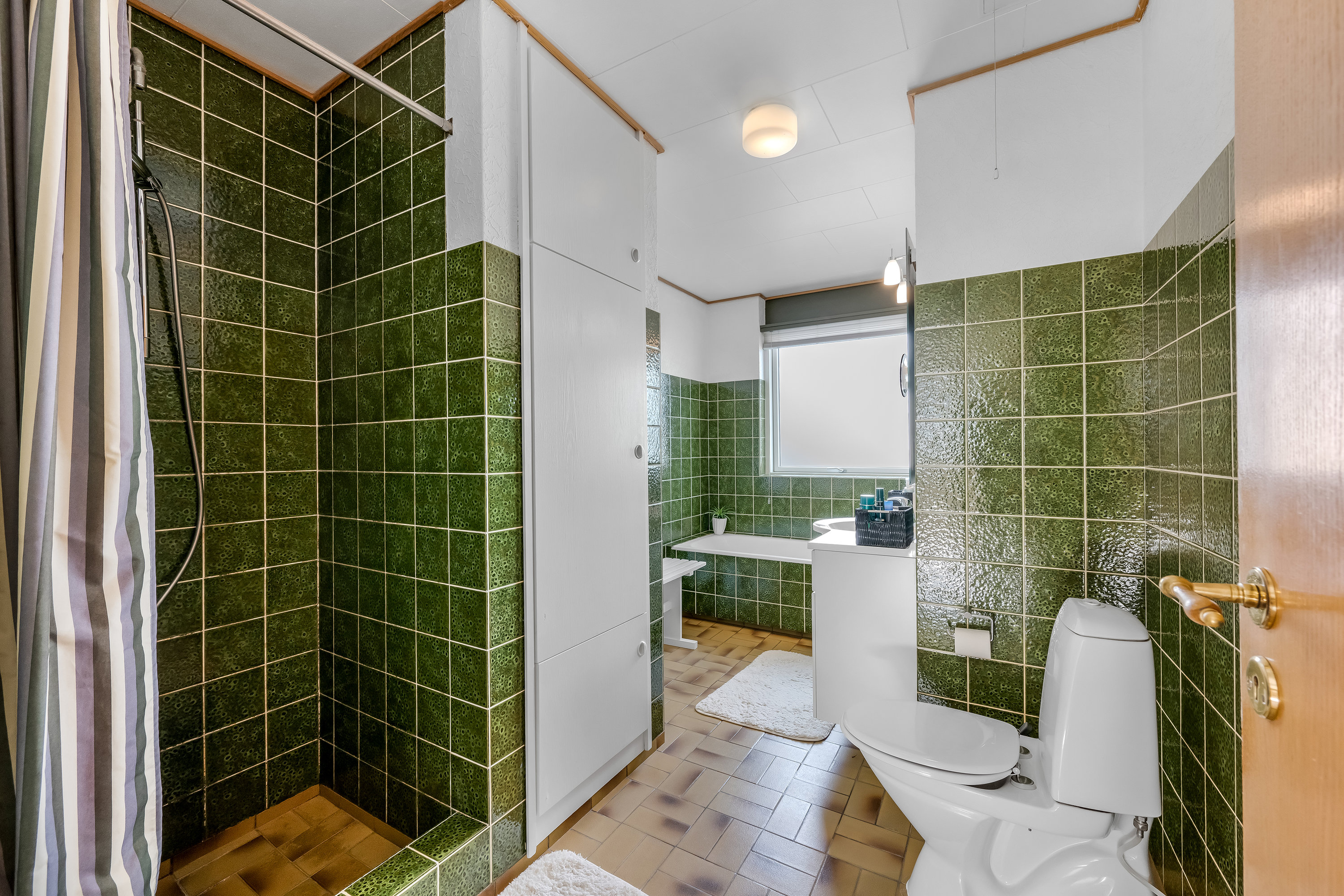 Fremhævet badeværelse billede i fuldskærmstilstand. Billede af Heboltoft 42, 6950 Ringkøbing