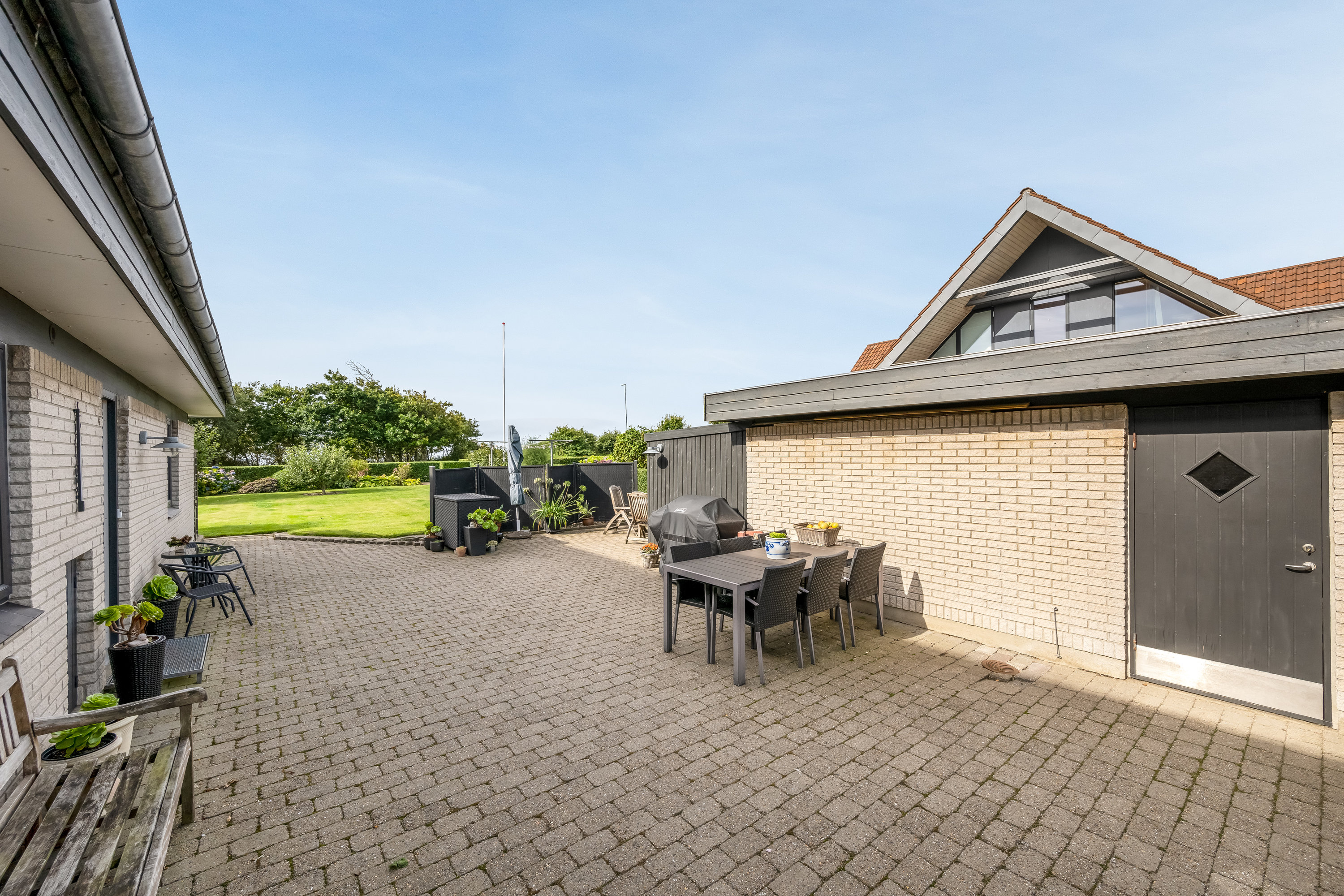 Fremhævet terrasse billede i fuldskærmstilstand. Billede af Heboltoft 42, 6950 Ringkøbing