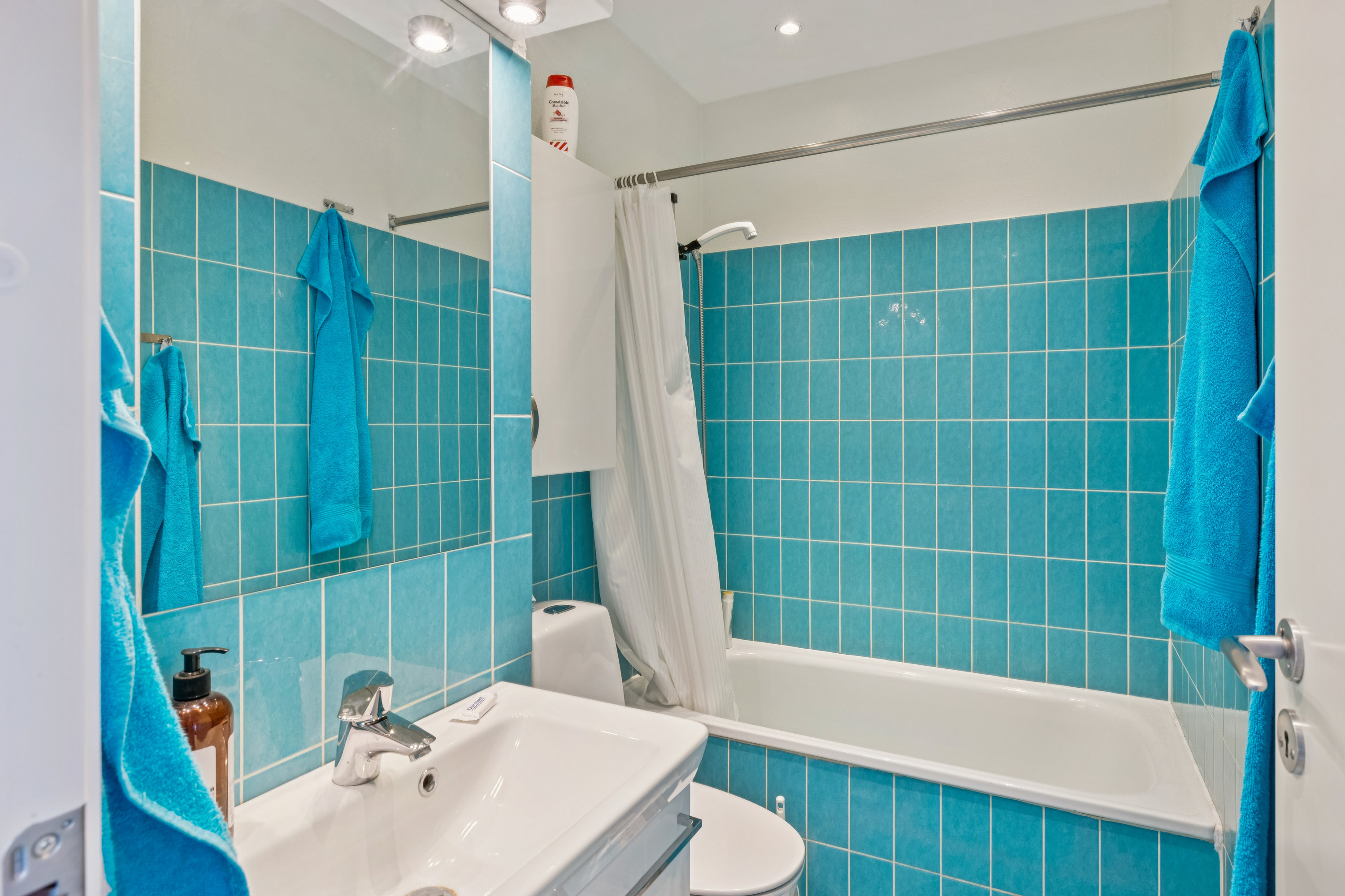 Fremhævet badeværelse billede i fuldskærmstilstand. Billede af Fægangsvej 11A, 1. 209., Bønnerup Strand, 8585 Glesborg