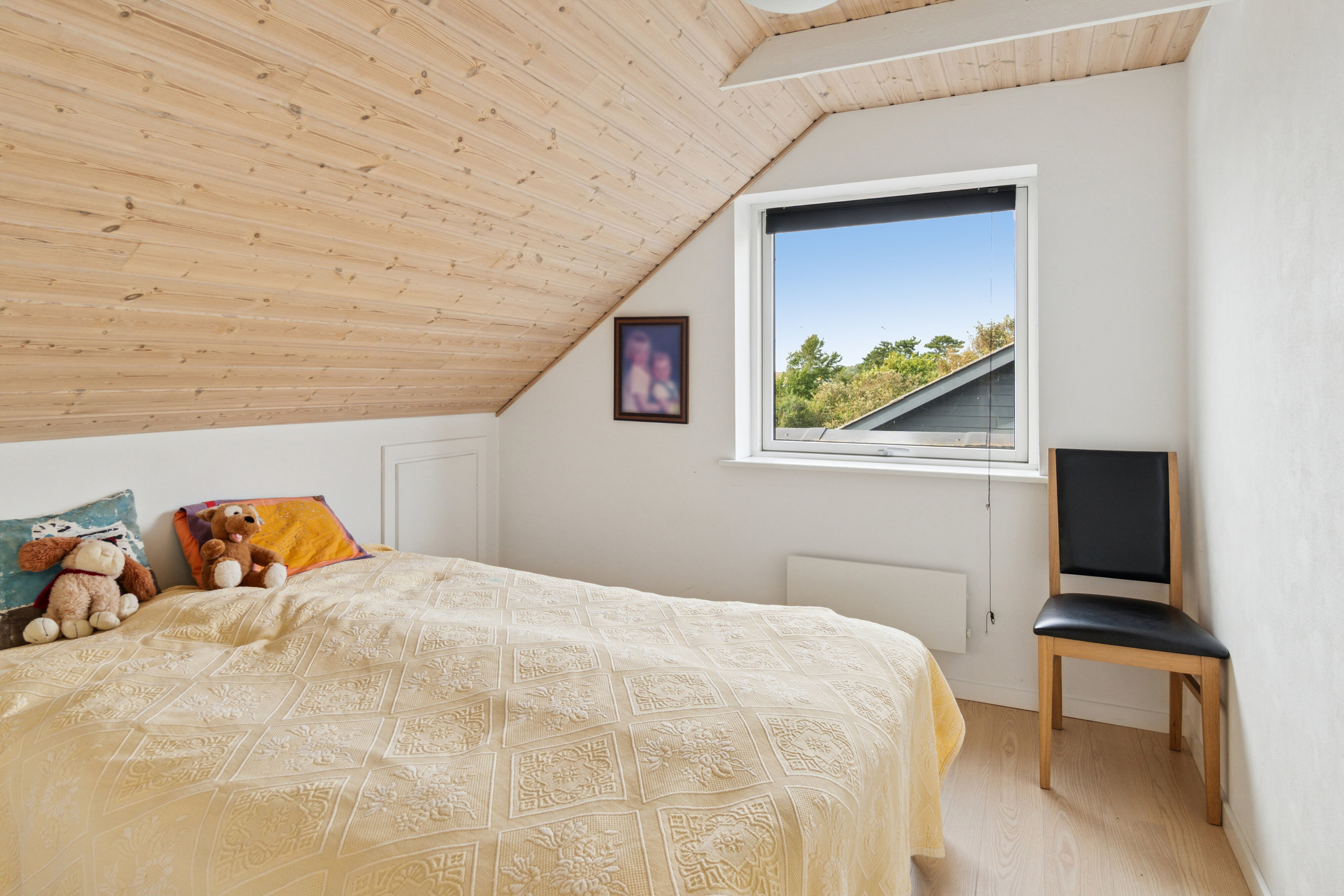 Fremhævet soveværelse billede i fuldskærmstilstand. Billede af Løvvej 17A, Dalby Strand, 4281 Gørlev