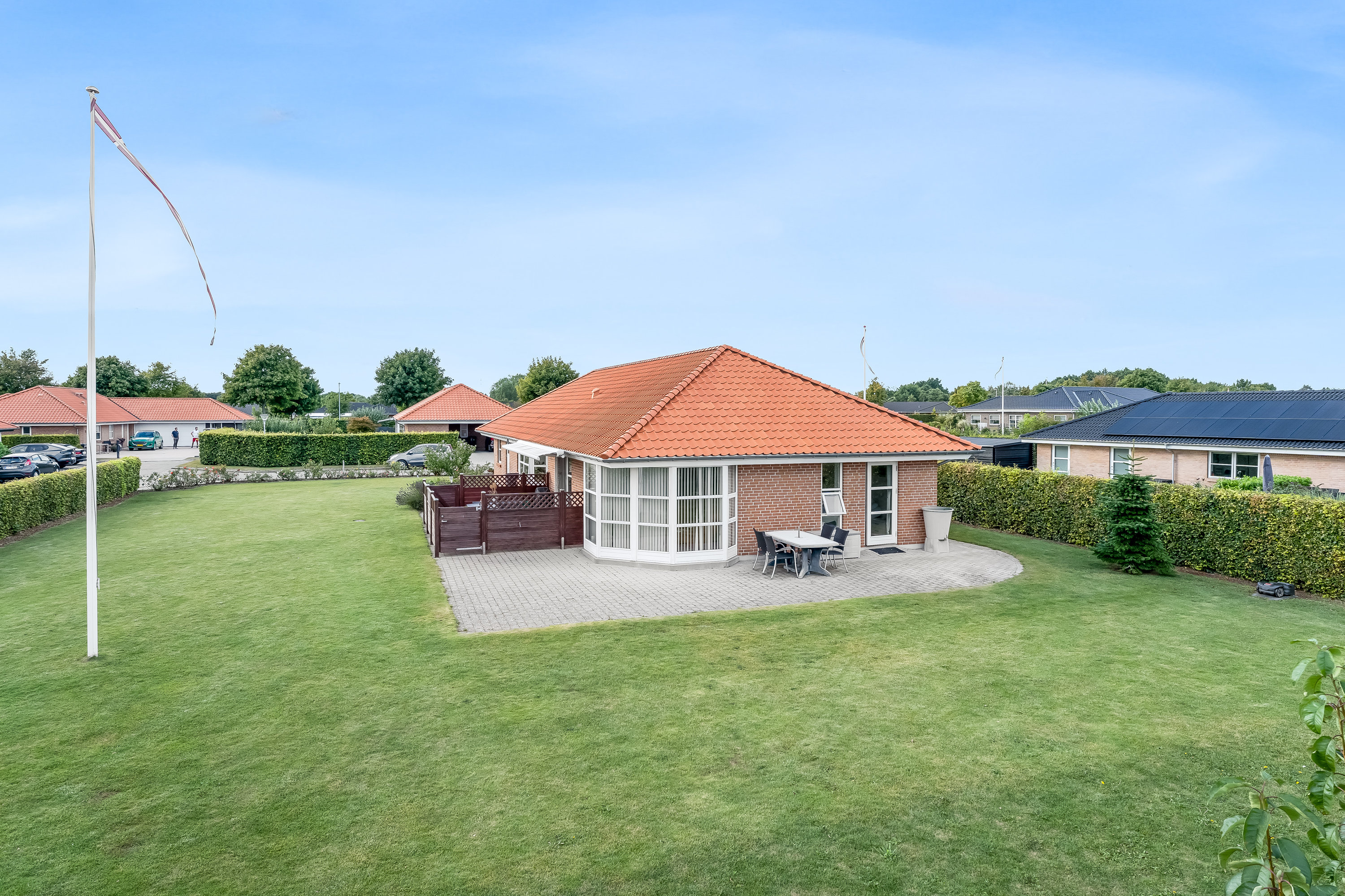 Fremhævet mastefoto billede i fuldskærmstilstand. Billede af Havesangervej 42, 4930 Maribo