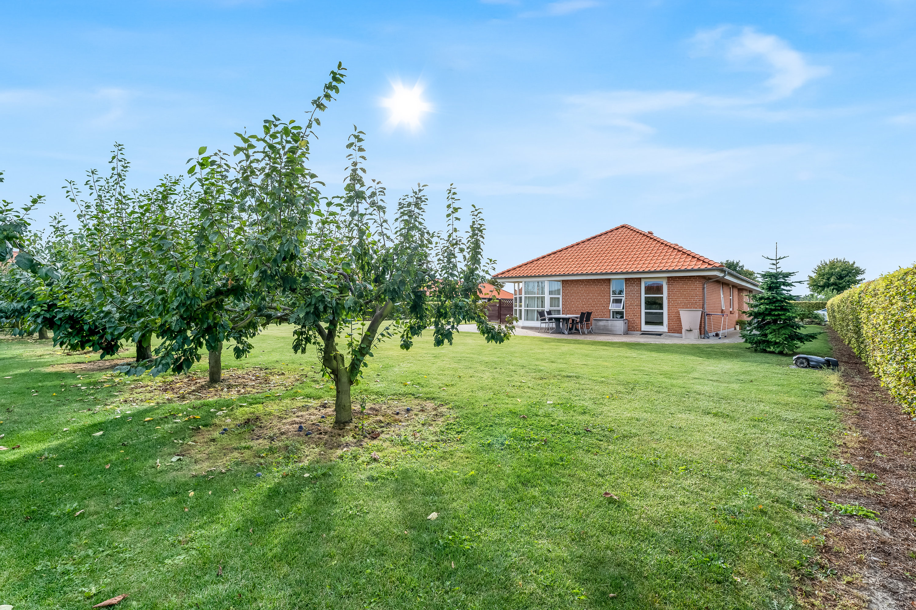 Fremhævet have billede i fuldskærmstilstand. Billede af Havesangervej 42, 4930 Maribo