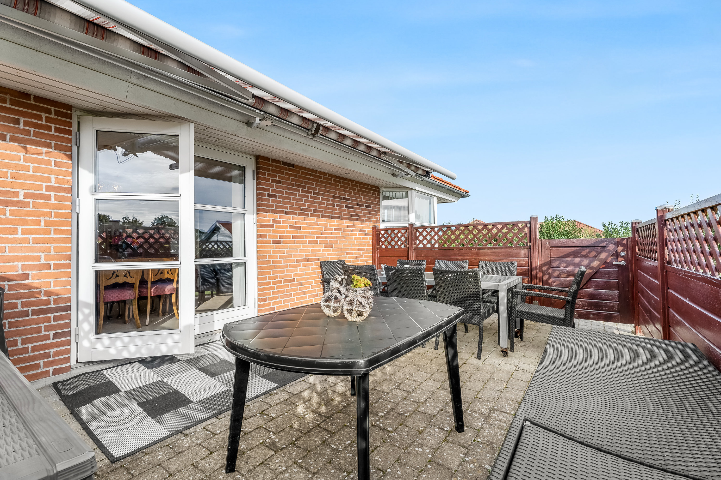 Fremhævet terrasse billede i fuldskærmstilstand. Billede af Havesangervej 42, 4930 Maribo