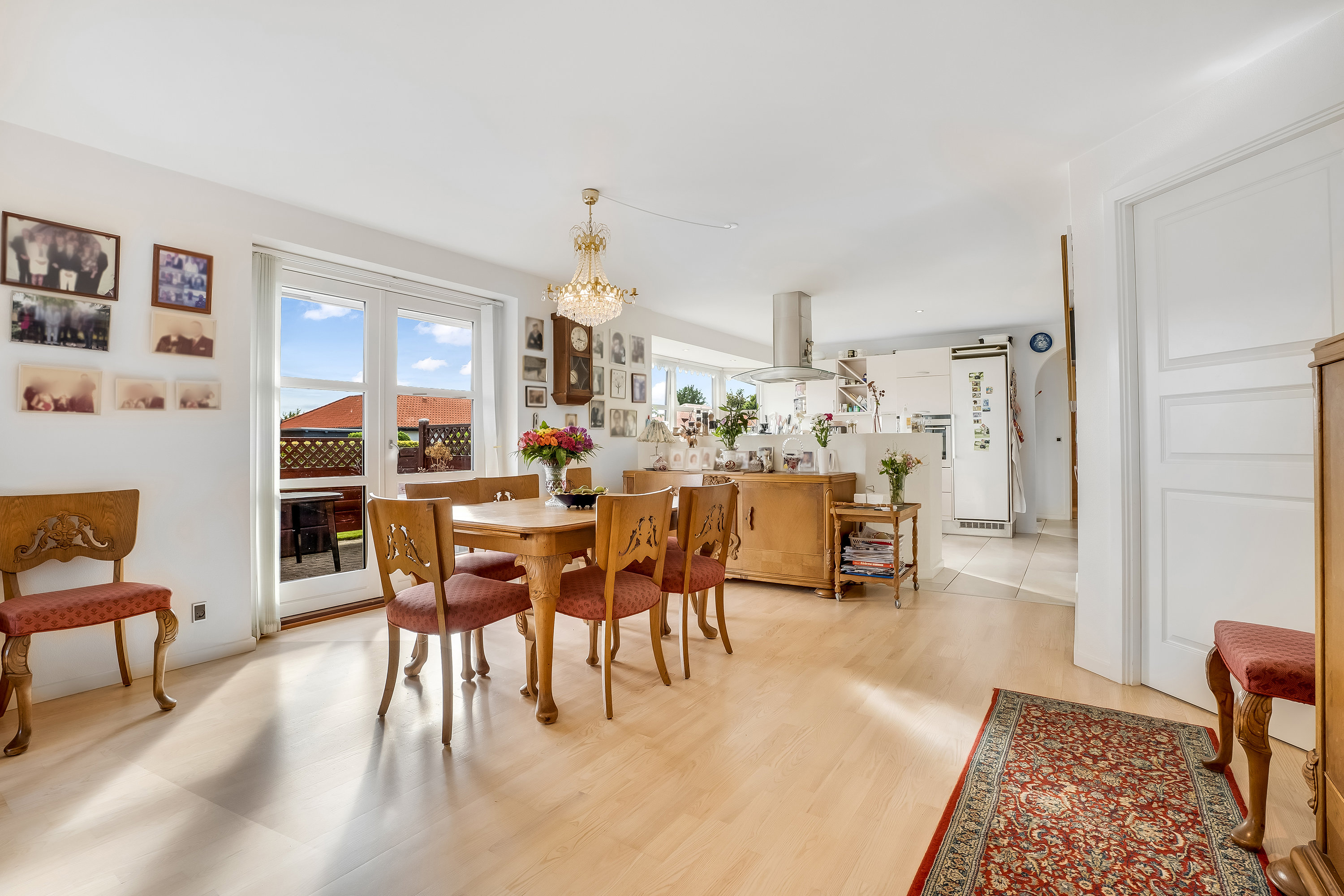 Fremhævet stue billede i fuldskærmstilstand. Billede af Havesangervej 42, 4930 Maribo