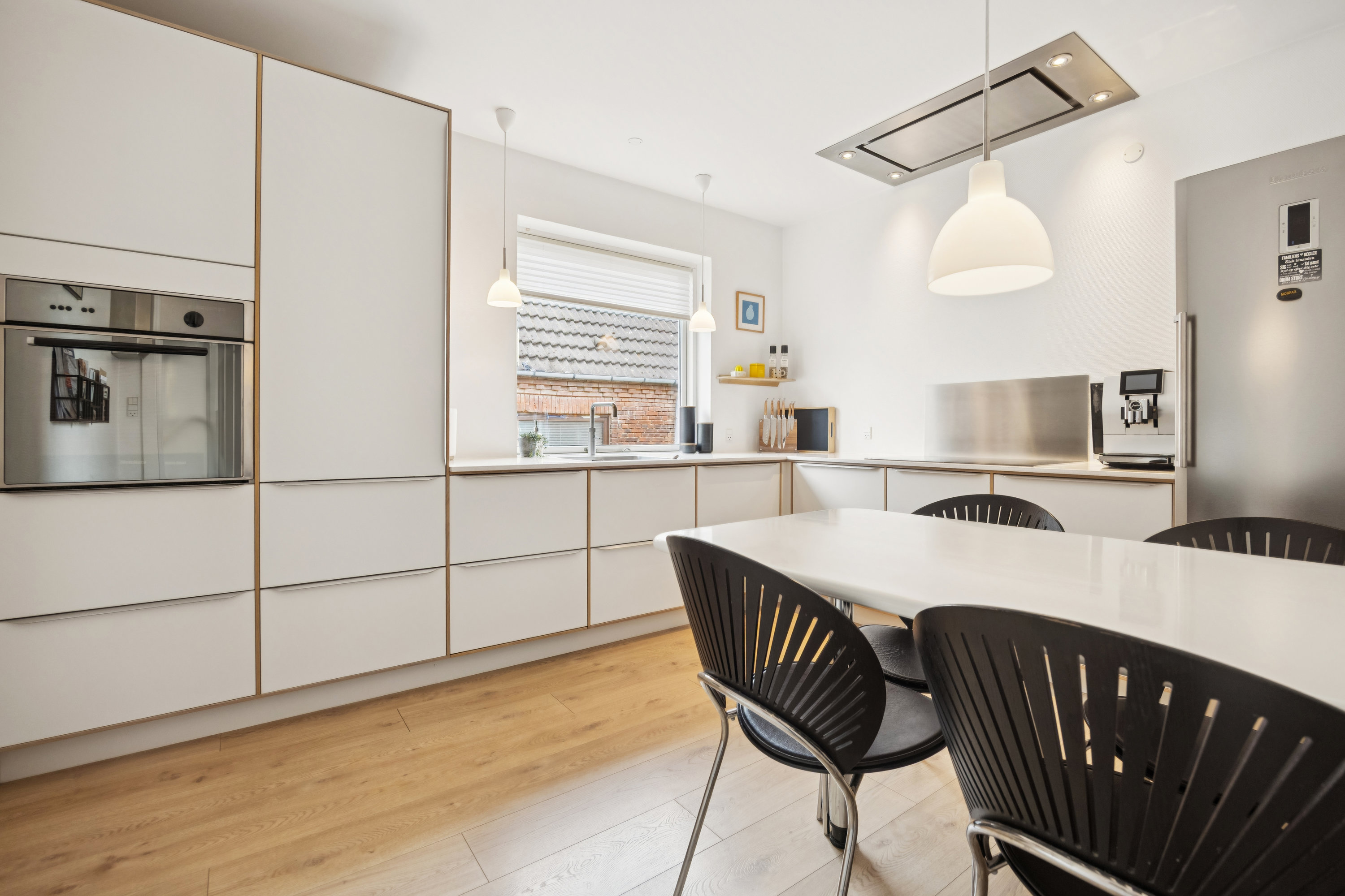 Fremhævet stue billede i fuldskærmstilstand. Billede af Toftevej 11, 9400 Nørresundby