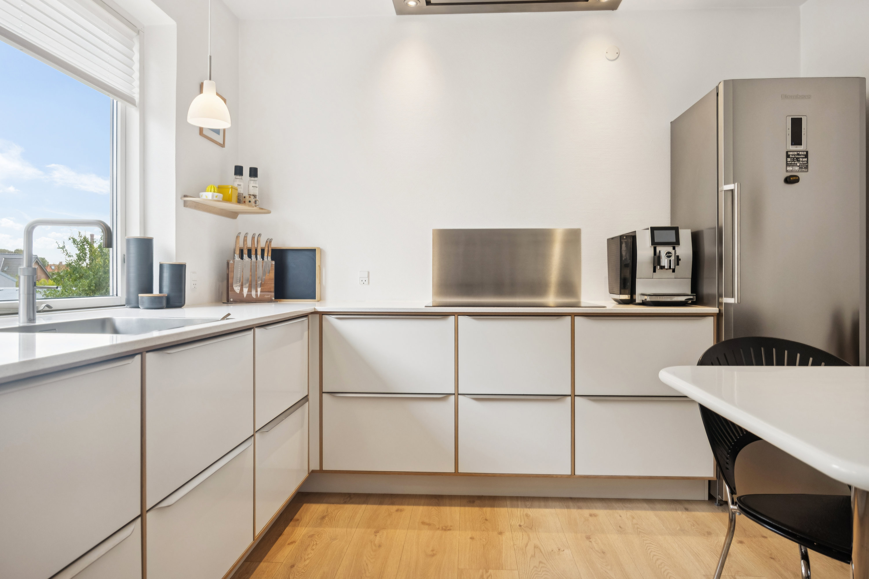 Fremhævet køkken billede i fuldskærmstilstand. Billede af Toftevej 11, 9400 Nørresundby