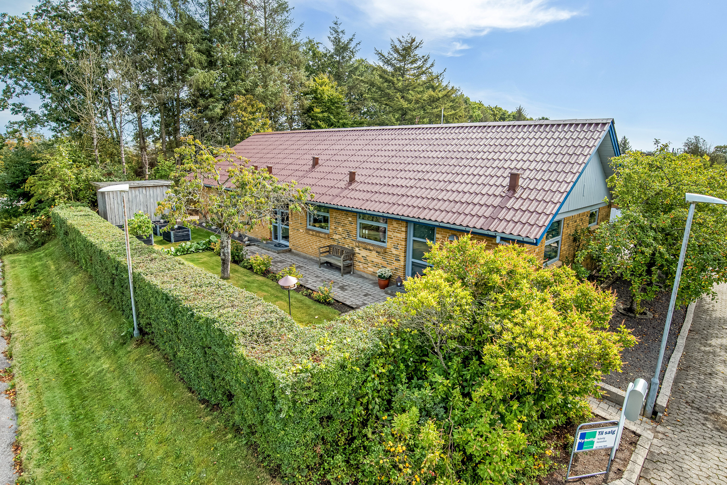 Miniaturebillede 1: ejendommen. Billede af Riisagersvej 1, 7500 Holstebro