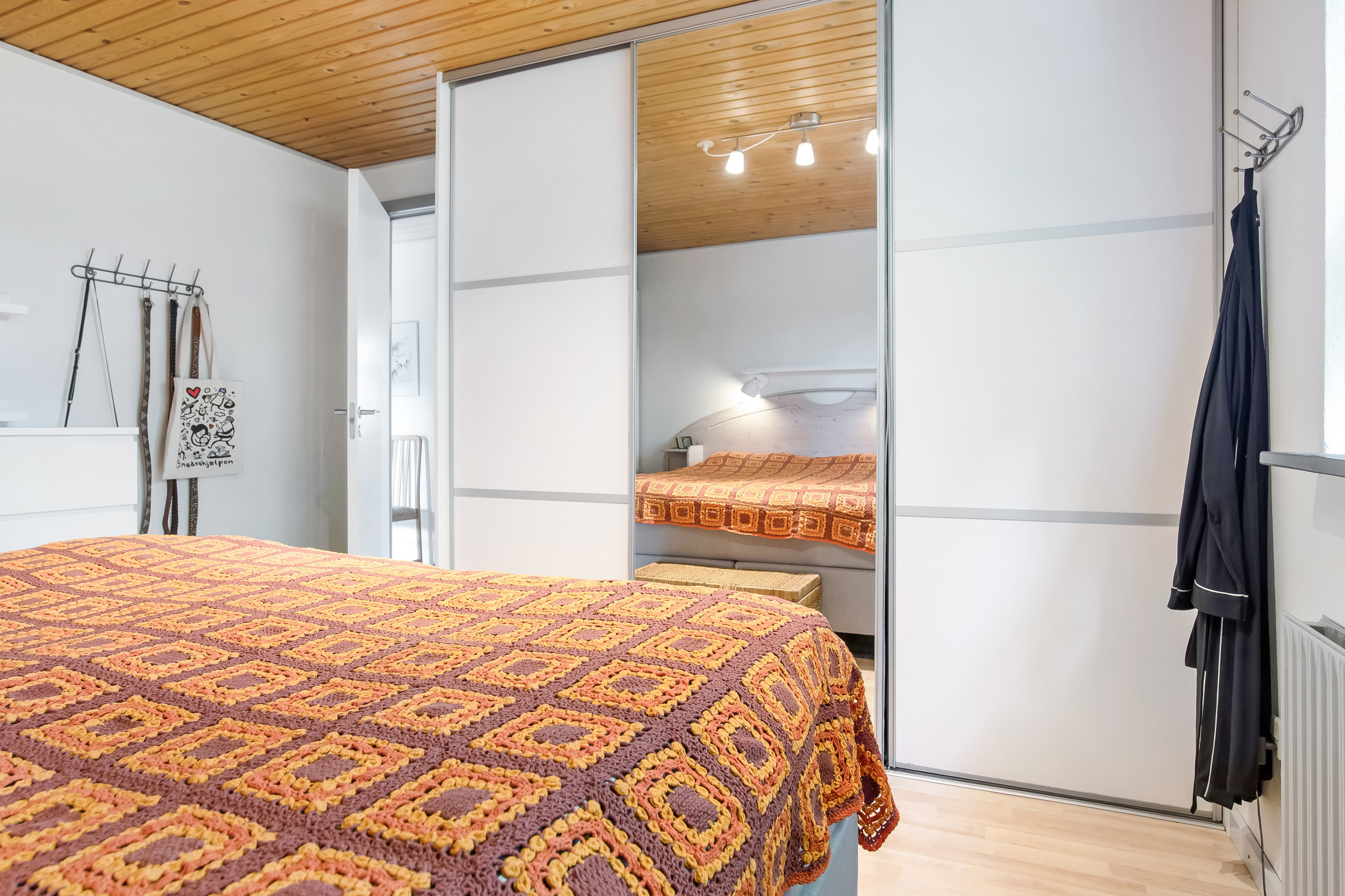 Fremhævet soveværelse billede i fuldskærmstilstand. Billede af Riisagersvej 1, 7500 Holstebro